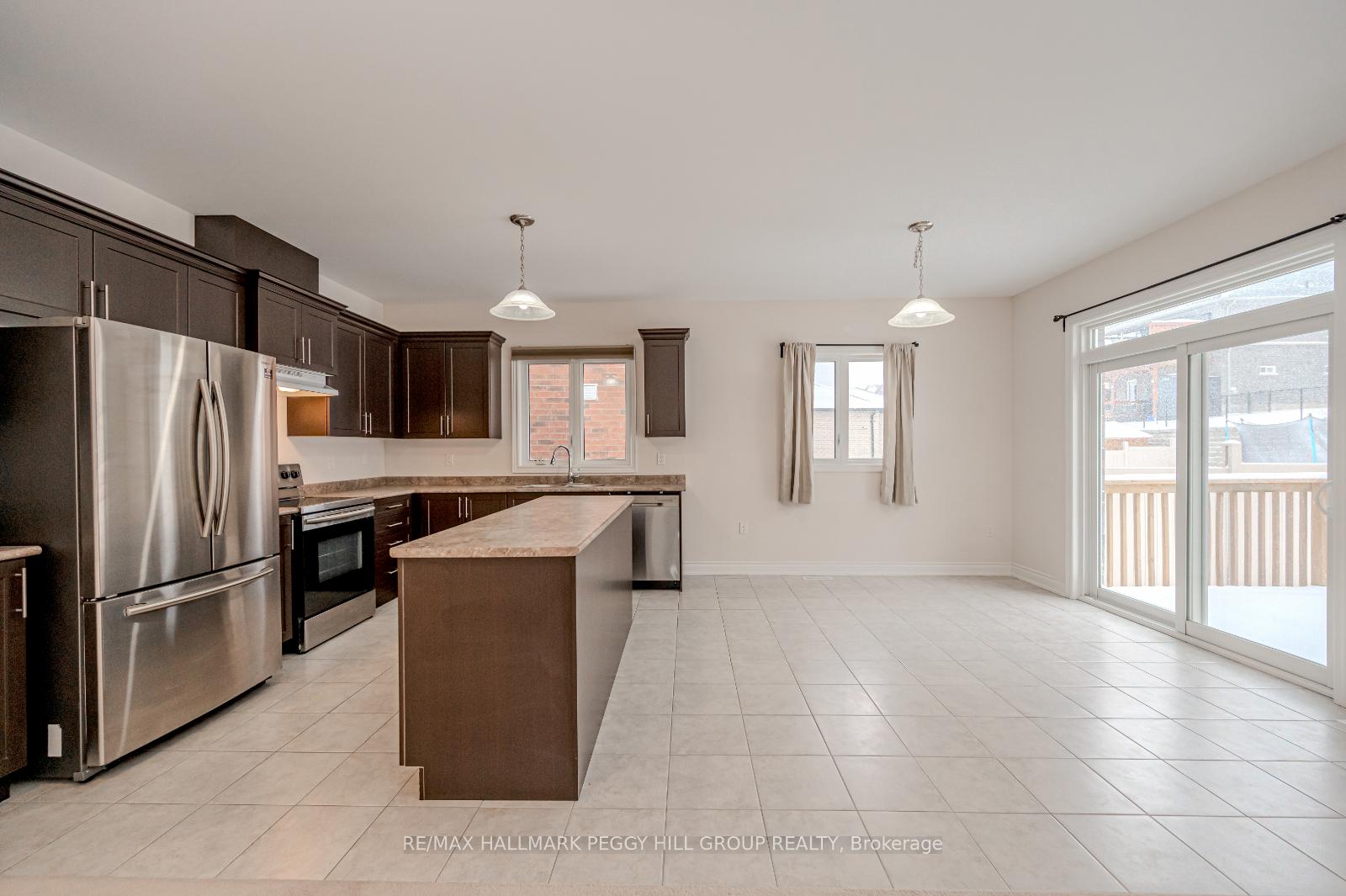 Photo 6 of 3126 Monarch Drive, Orillia — HOMEH