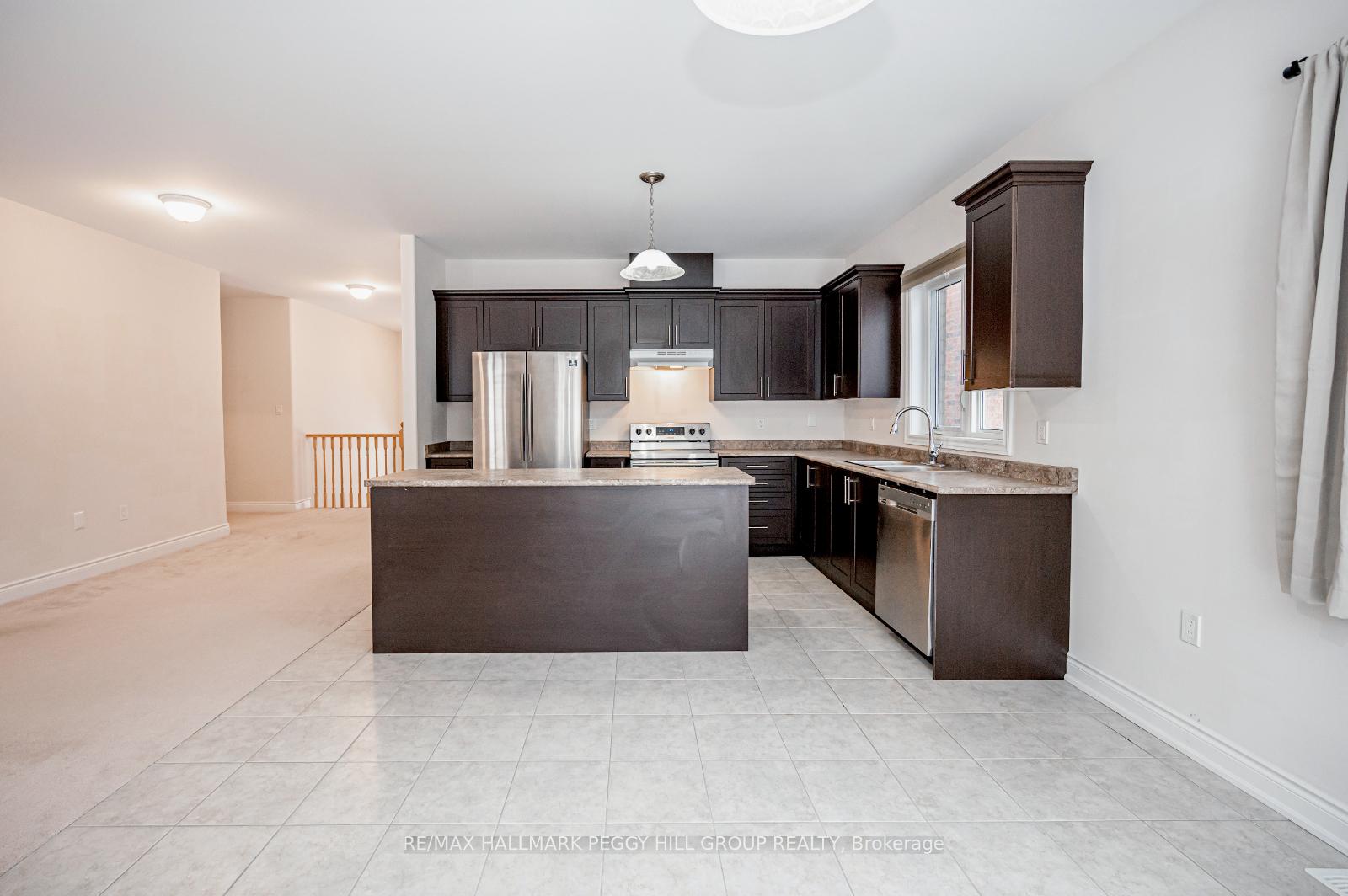 Photo 2 of 3126 Monarch Drive, Orillia — HOMEH
