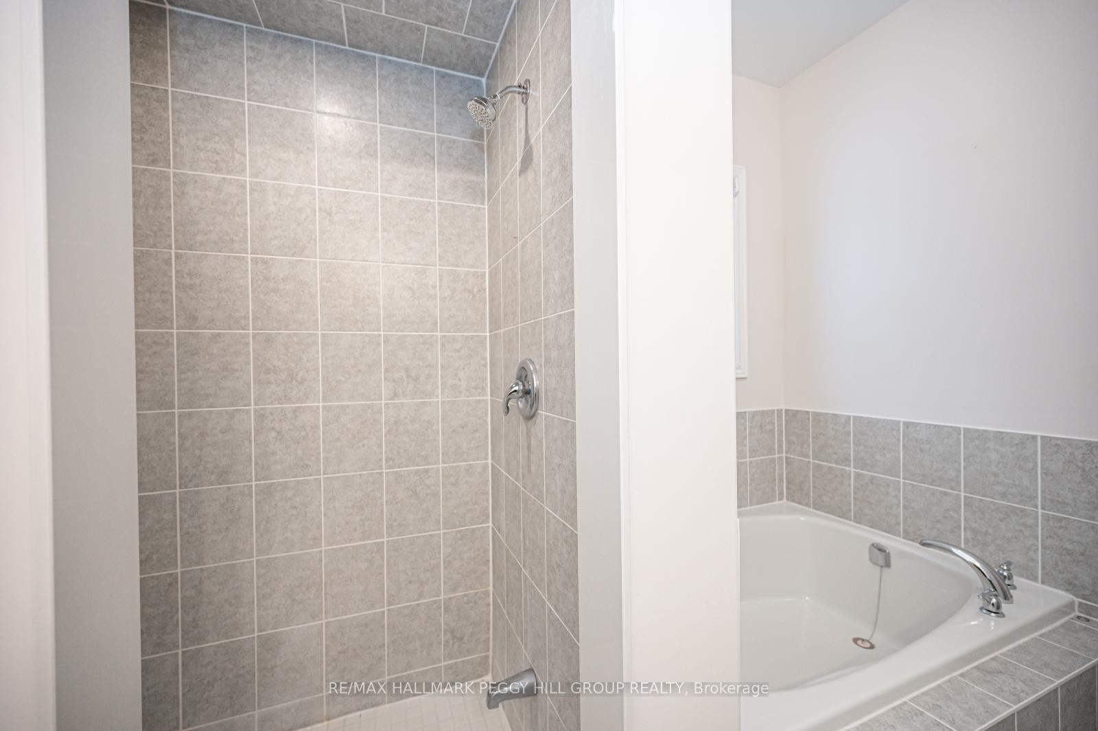 Photo 3 of 3126 Monarch Drive, Orillia — HOMEH