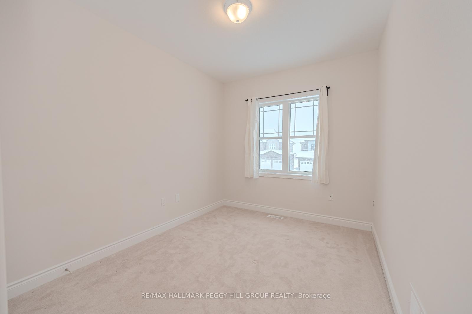Photo 10 of 3126 Monarch Drive, Orillia — HOMEH