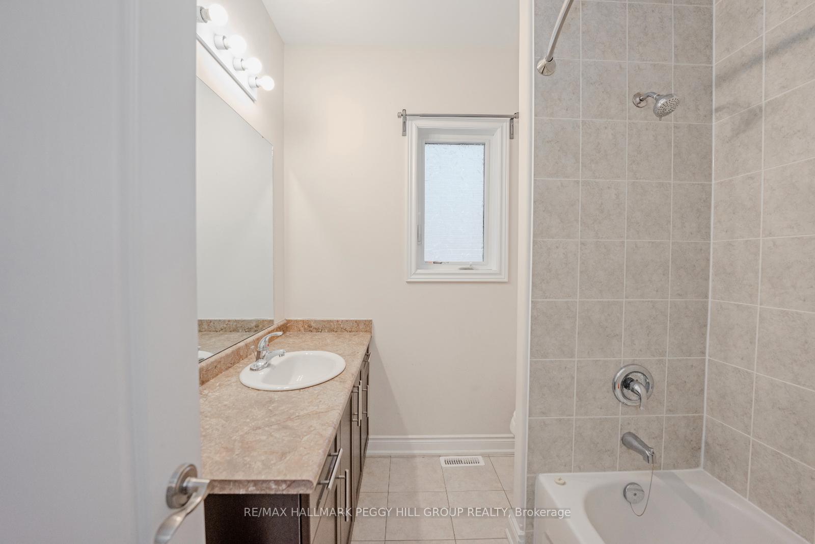 Photo 15 of 3126 Monarch Drive, Orillia — HOMEH