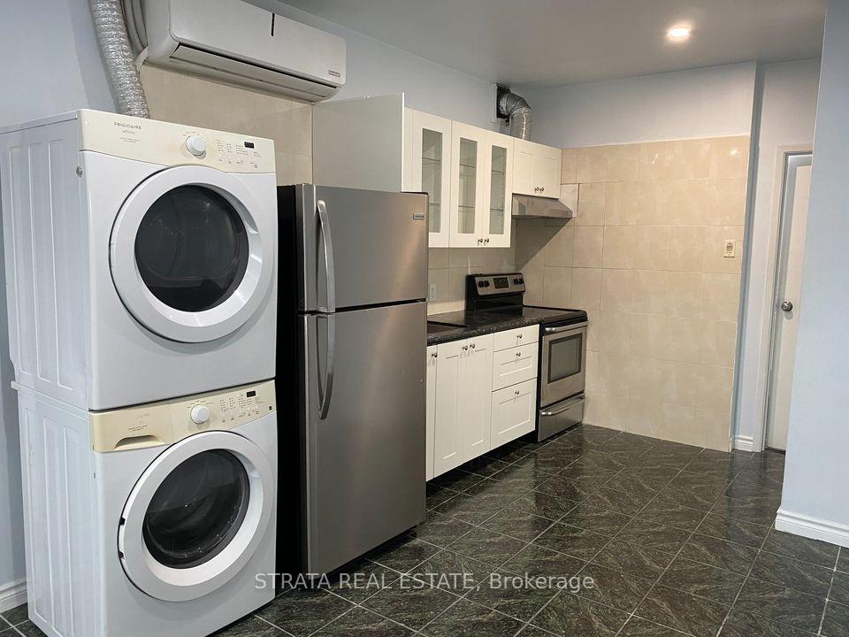Front of Unit 1, 611 Gerrard Street E
