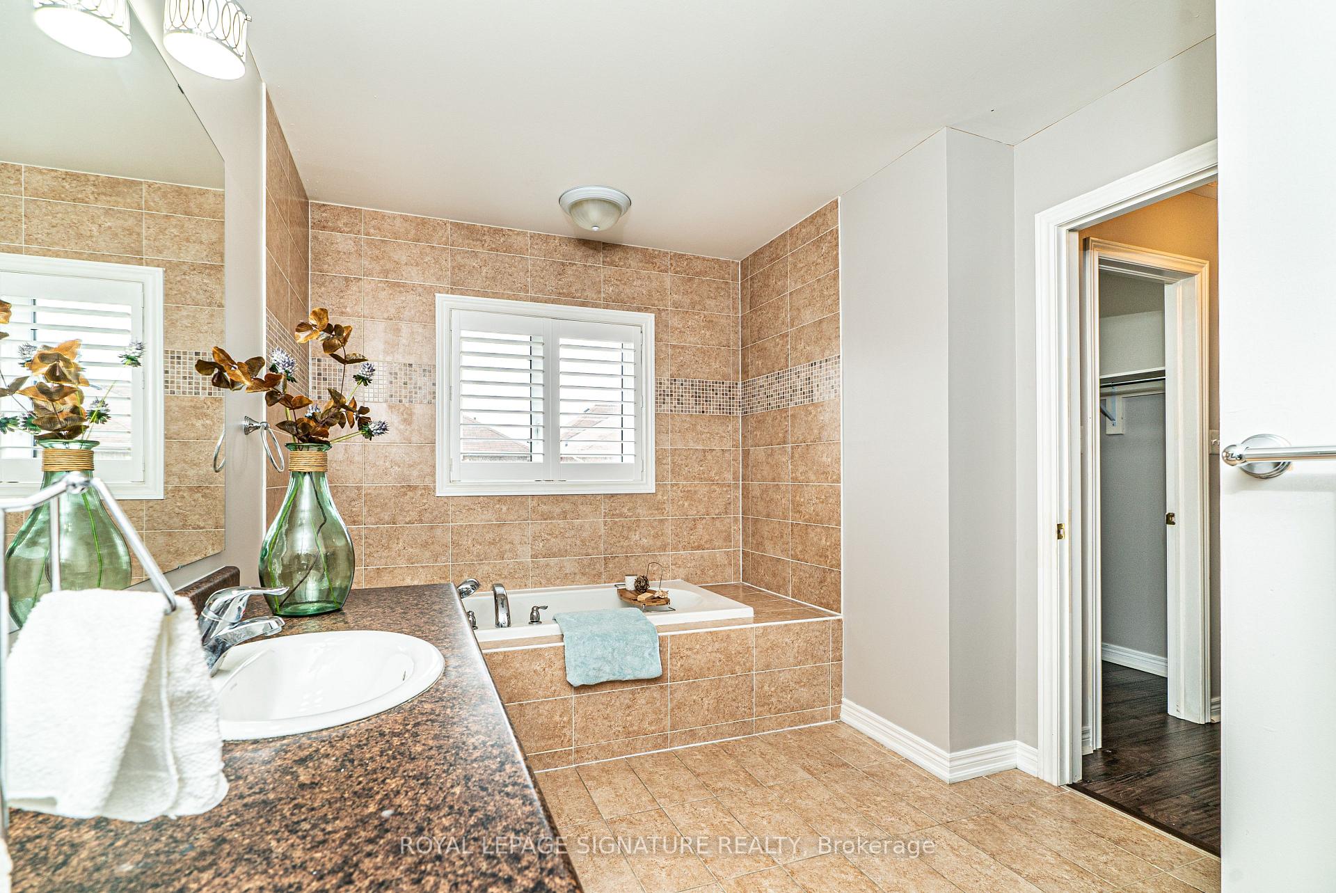 Photo 4 of 4 Ripple Street, Brampton, Sandringham-Wellington — HOMEH