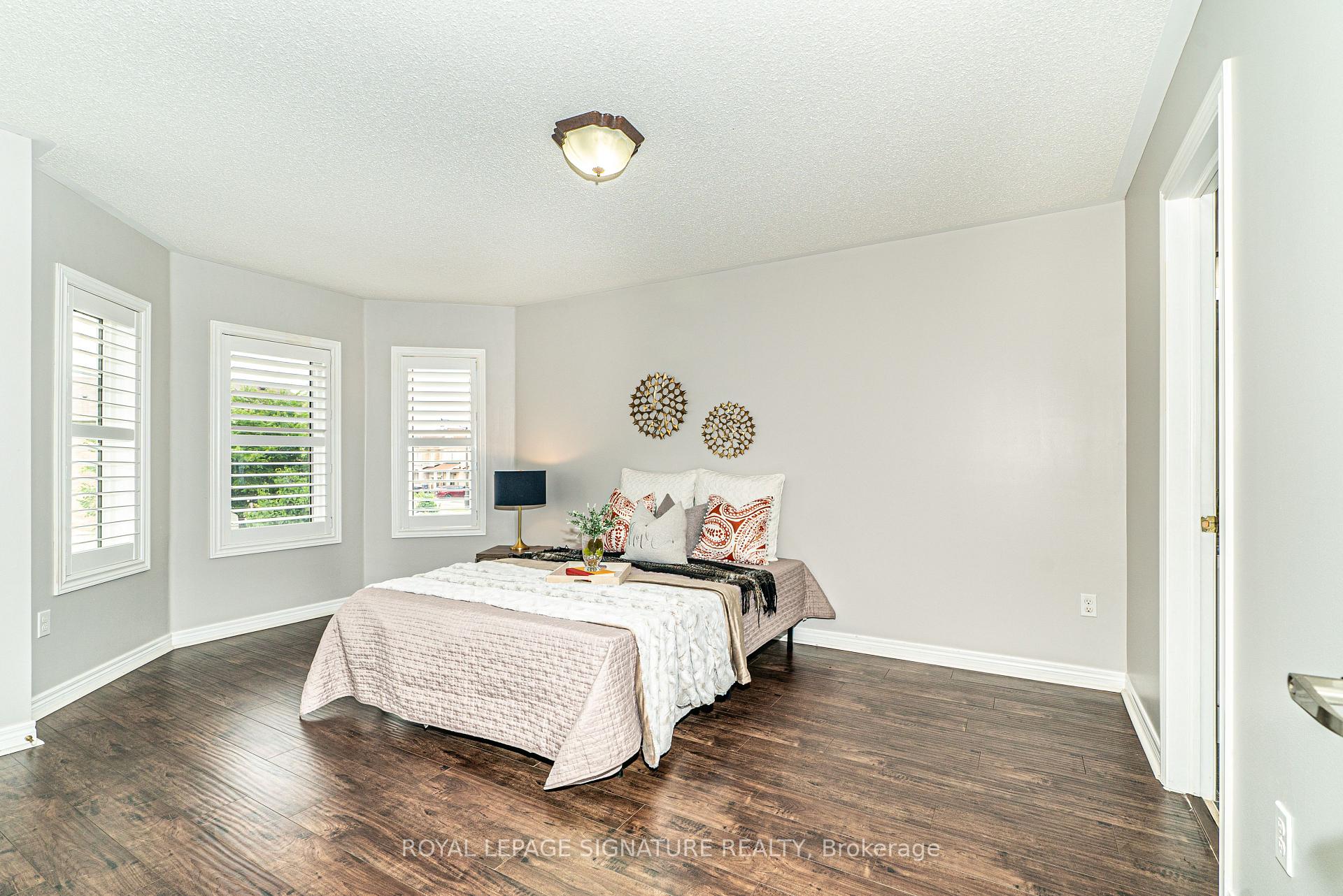 Photo 3 of 4 Ripple Street, Brampton, Sandringham-Wellington — HOMEH