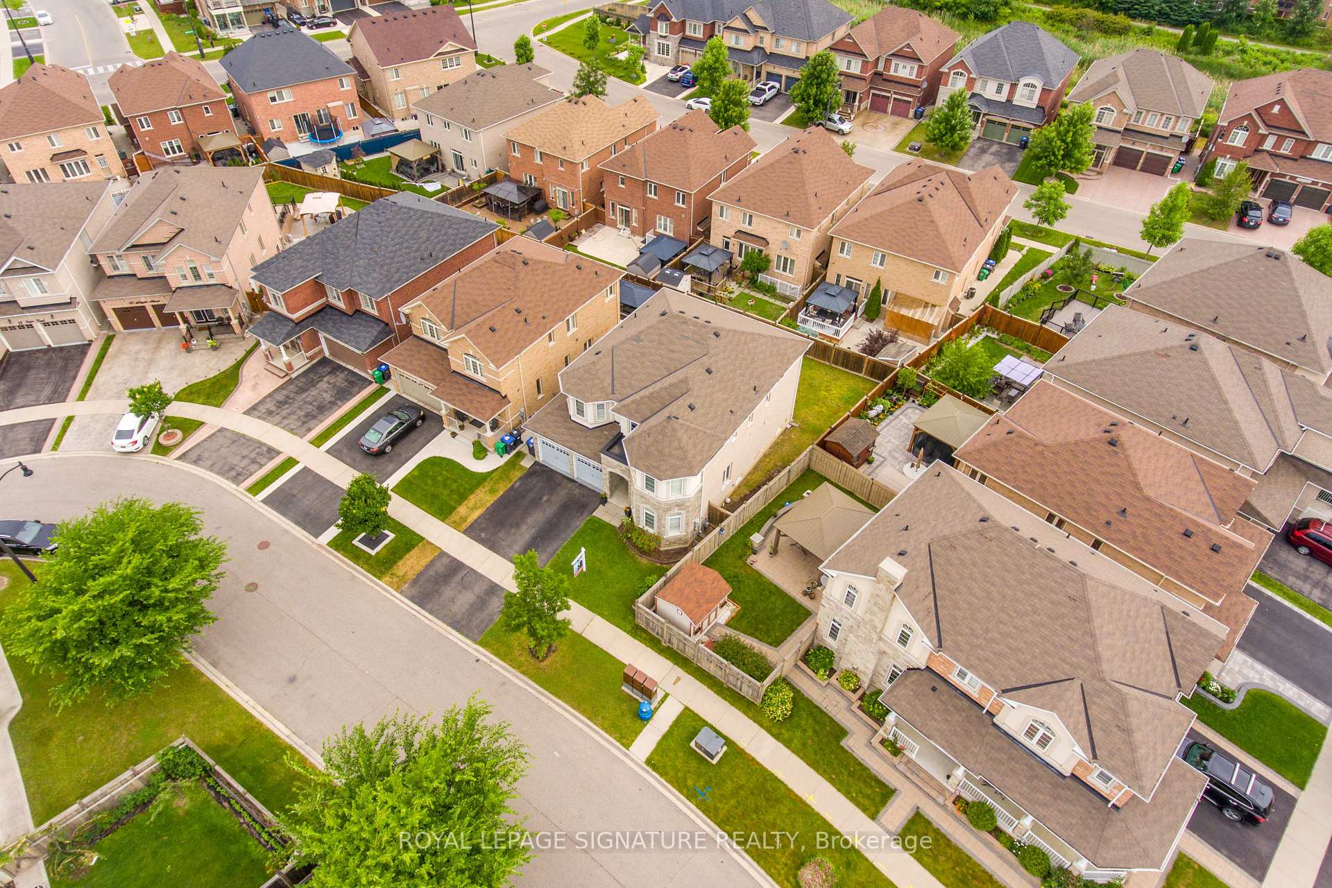 Photo 23 of 4 Ripple Street, Brampton, Sandringham-Wellington — HOMEH