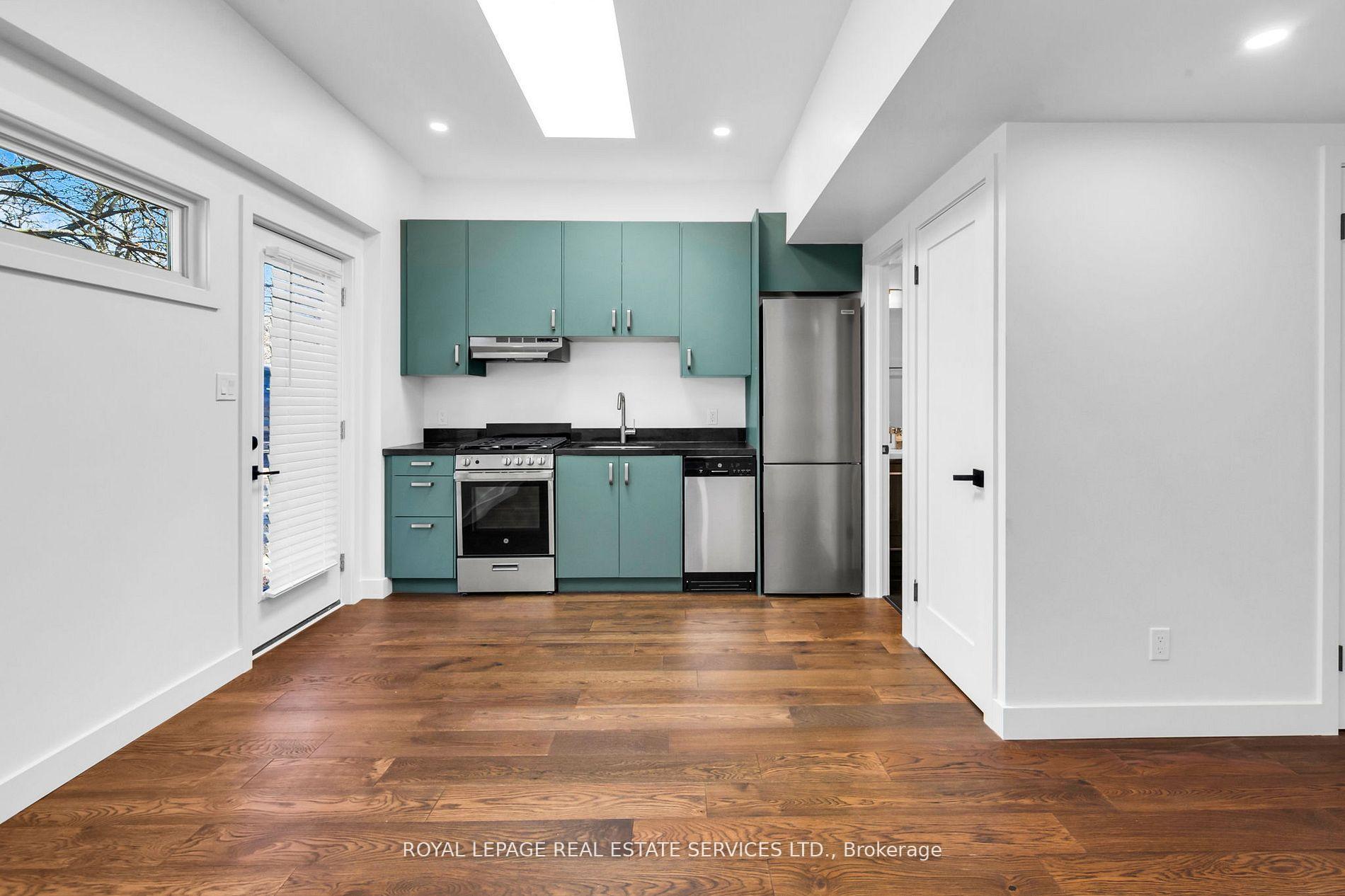 Photo 7 of Unit Coach, 223 Blythwood Road, Toronto, Lawrence Park South — HOMEH