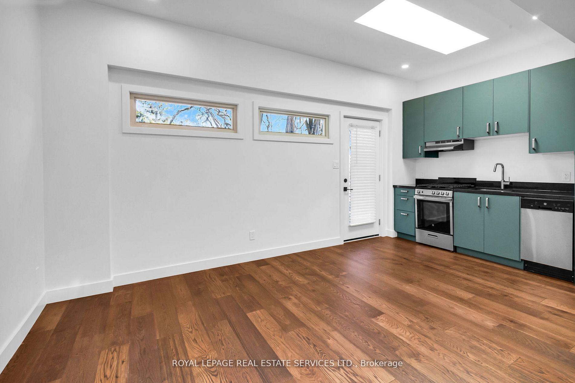 Photo 2 of Unit Coach, 223 Blythwood Road, Toronto, Lawrence Park South — HOMEH