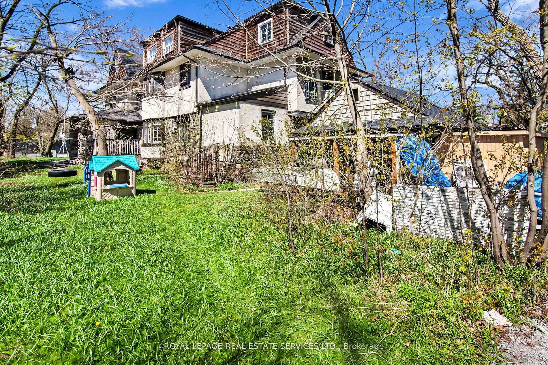 Photo 12 of Unit Coach, 223 Blythwood Road, Toronto, Lawrence Park South — HOMEH