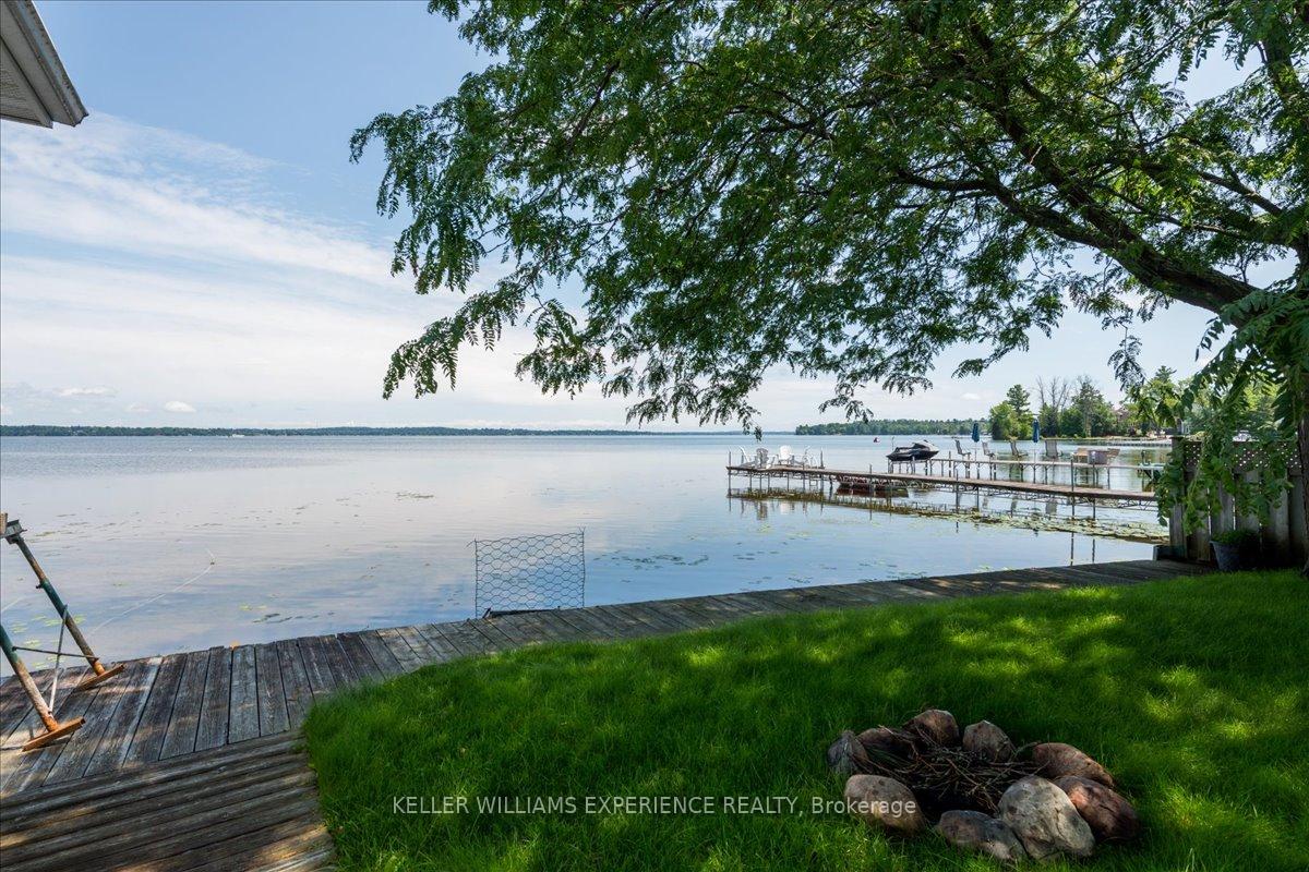 Photo 10 of 927 Barry Avenue, Innisfil, Rural Innisfil — HOMEH