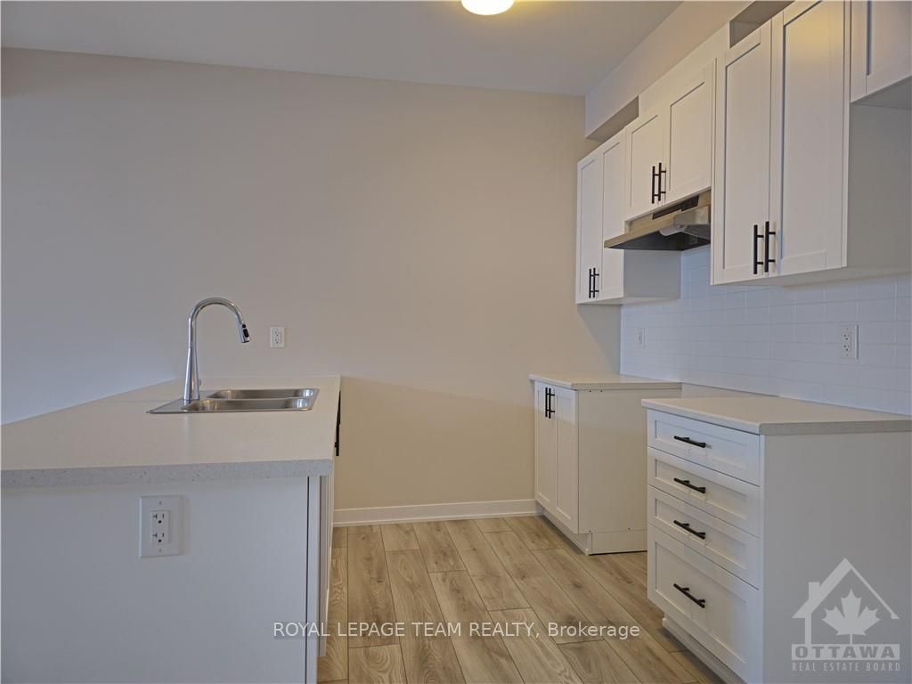 Photo 4 of 191 Beebalm Crescent, Ottawa, Barrhaven - Half Moon Bay — HOMEH