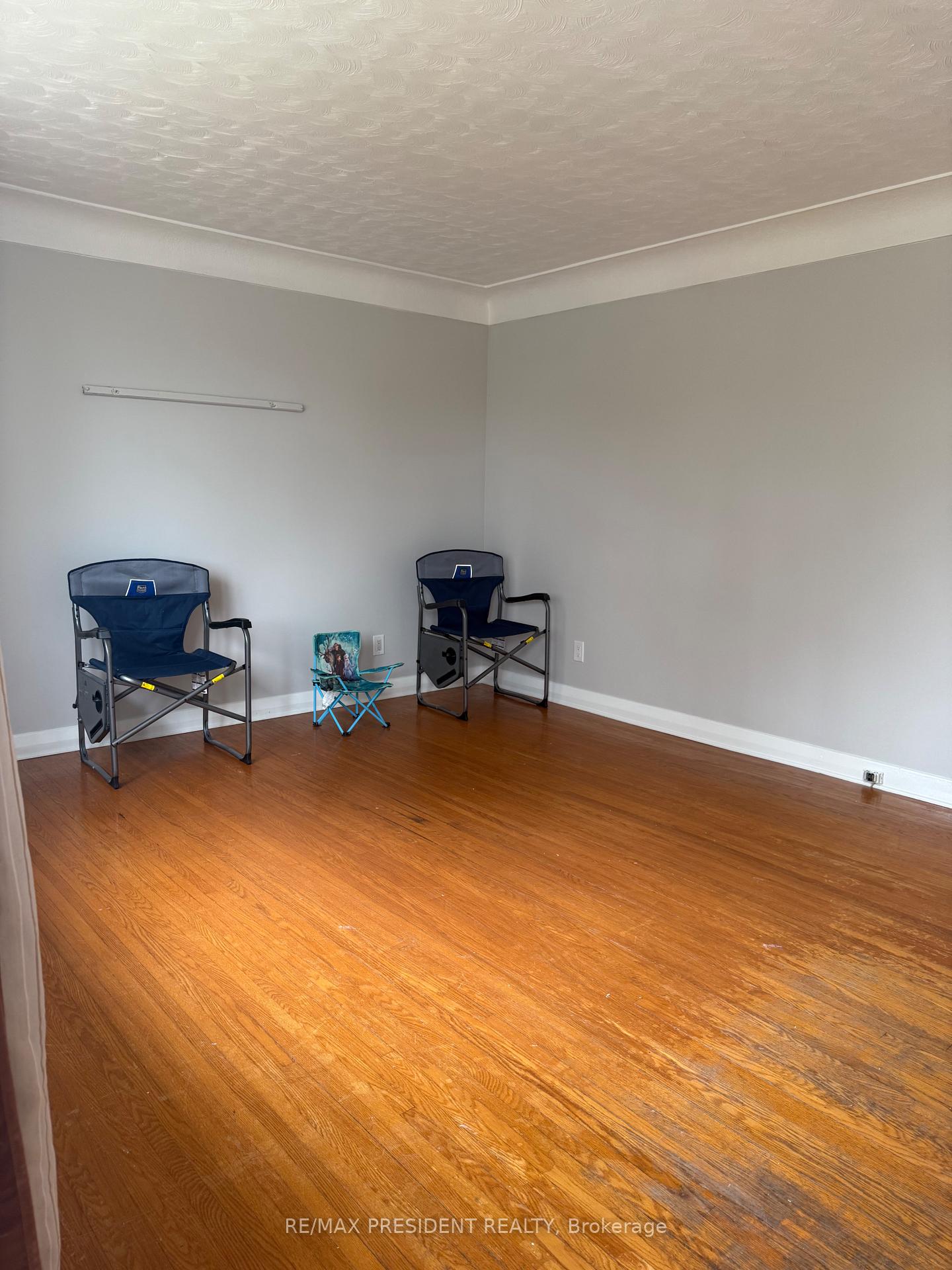 Photo 13 of 115 Golden Boulevard, Welland, Lincoln/Crowland — HOMEH
