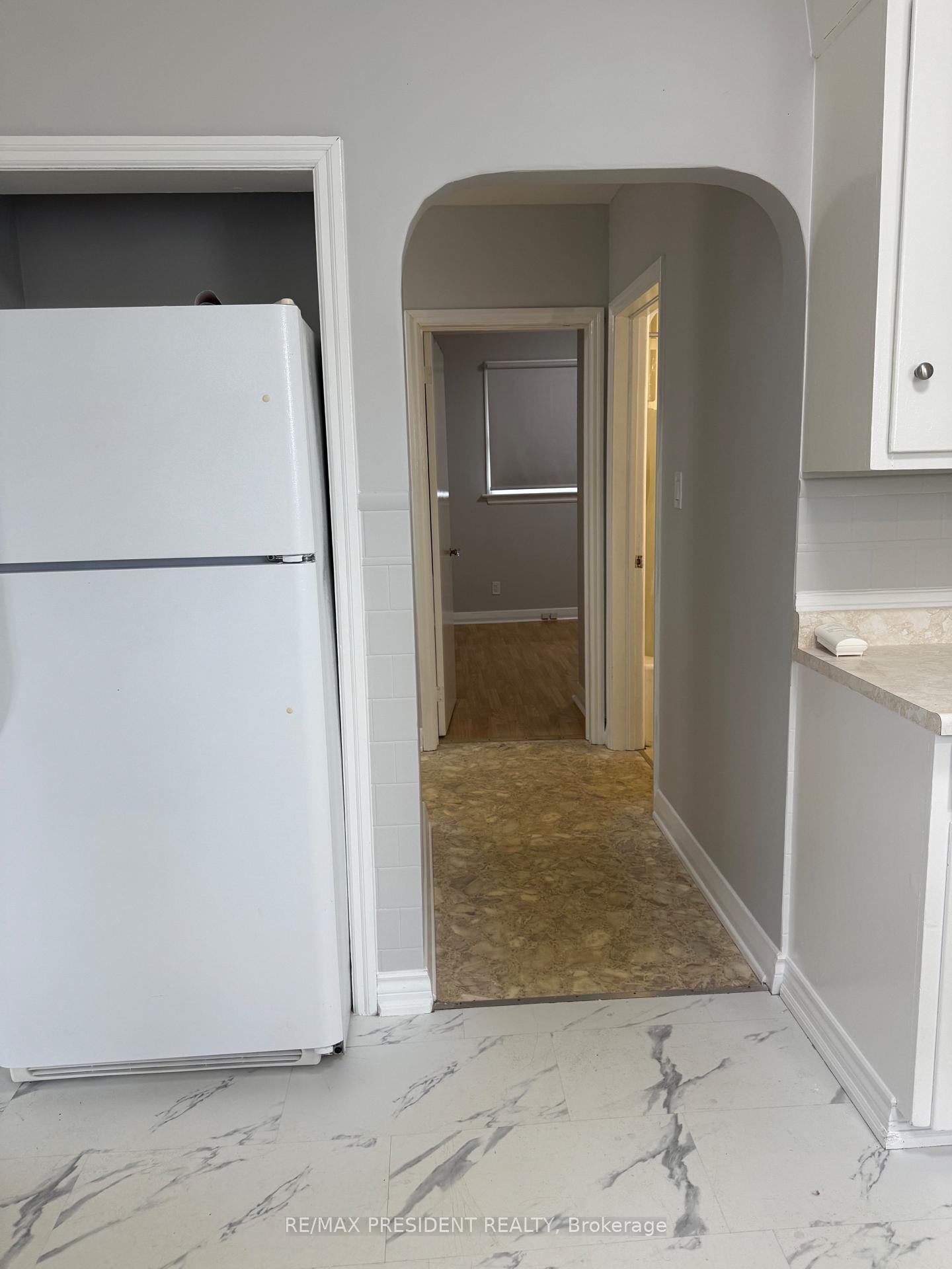 Photo 6 of 115 Golden Boulevard, Welland, Lincoln/Crowland — HOMEH