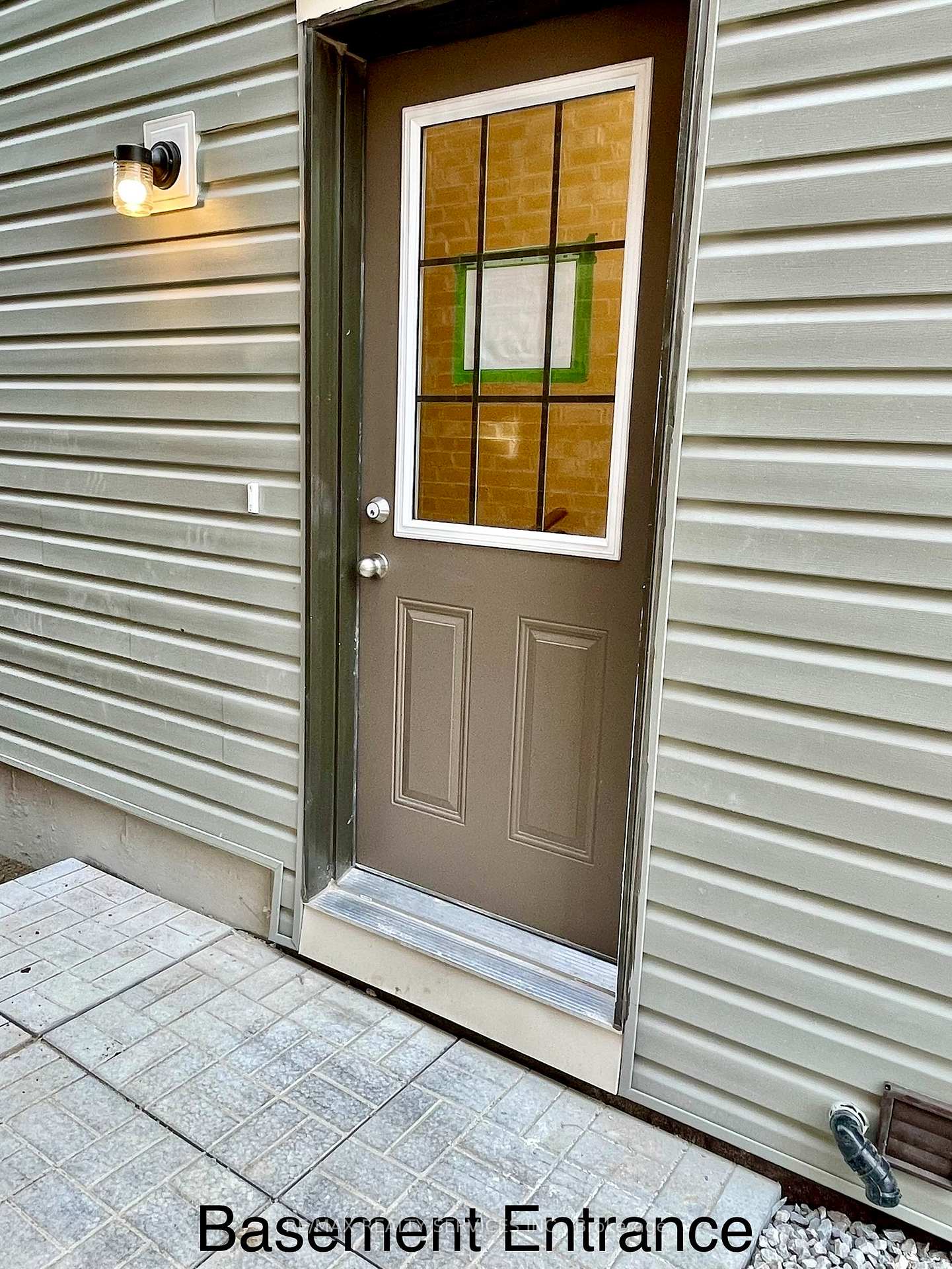 Photo 2 of Unit Unit 1, 10 Bannister Road, Barrie, Rural Barrie Southeast — HOMEH