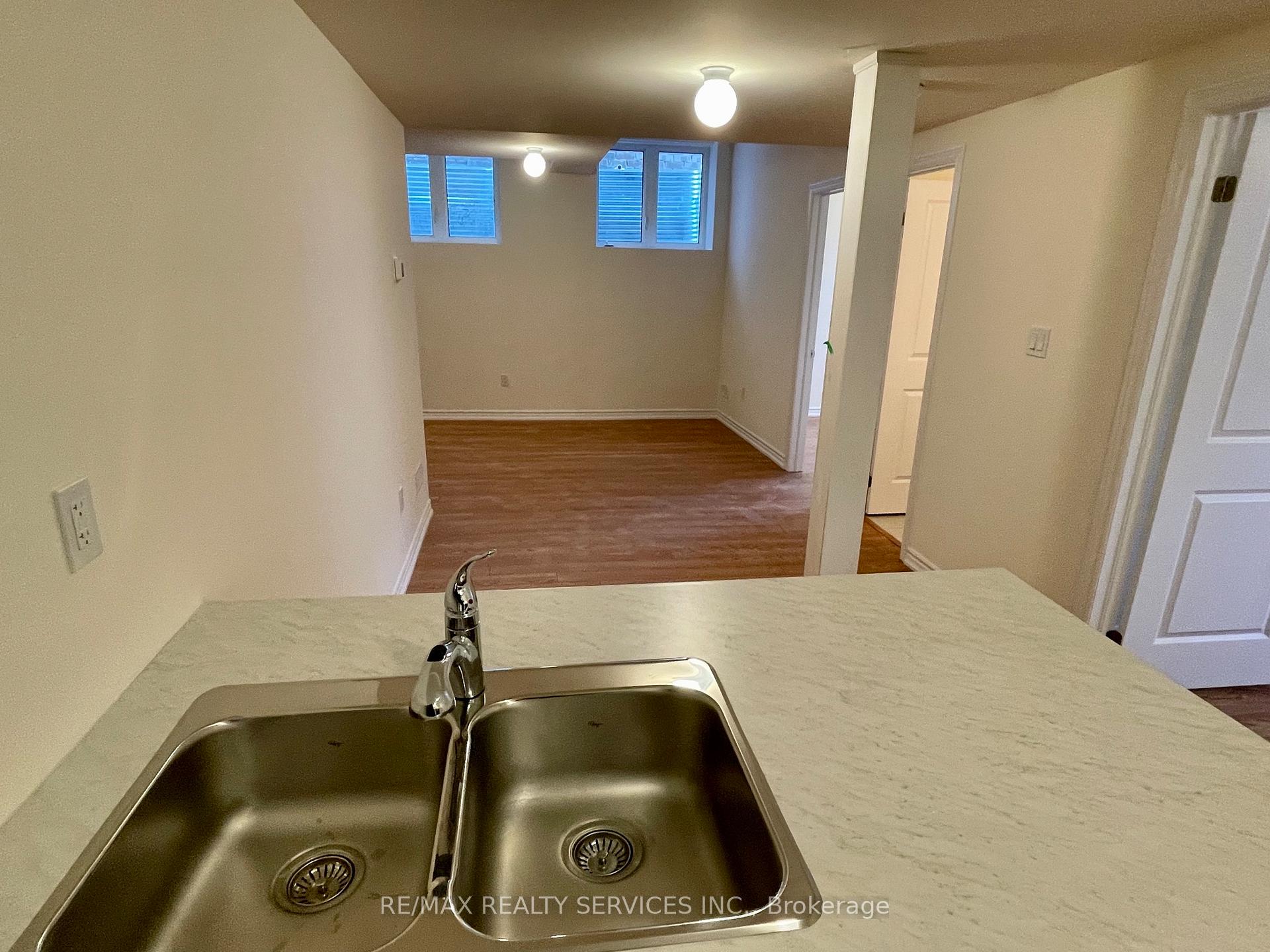 Photo 17 of Unit Unit 1, 10 Bannister Road, Barrie, Rural Barrie Southeast — HOMEH