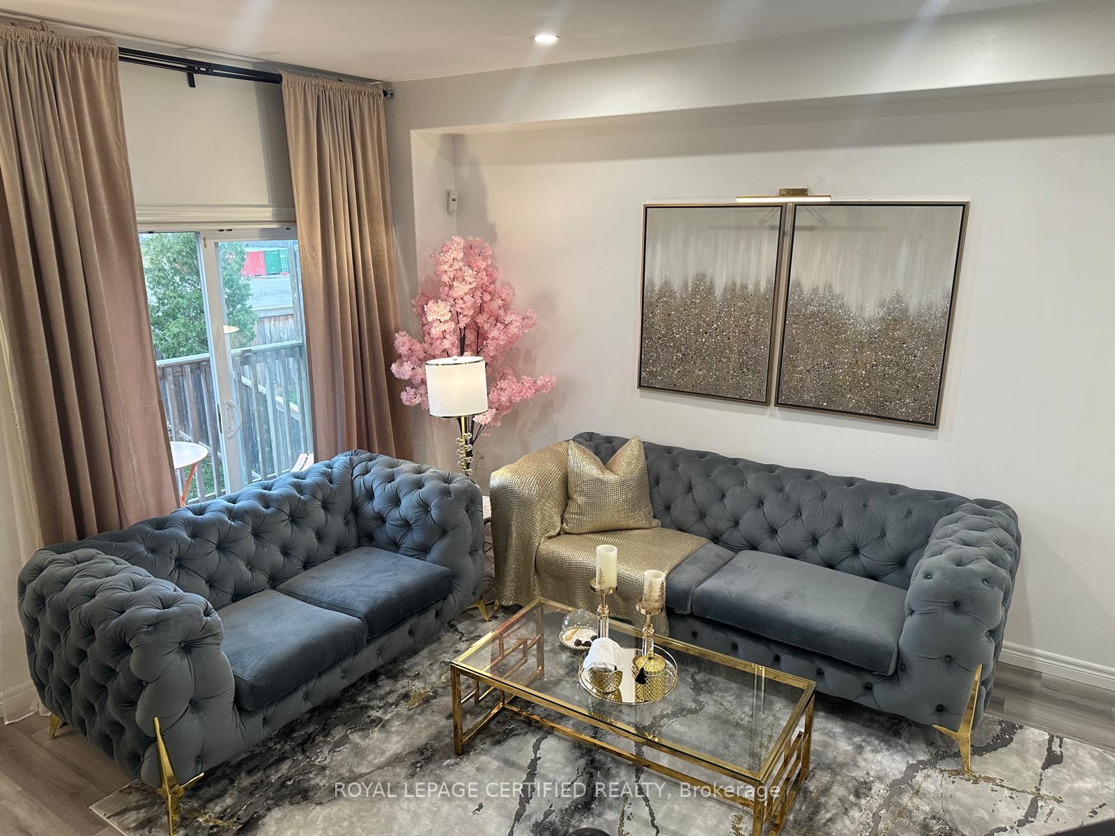 Photo 18 of 43 Edenrock Drive, Hamilton, Stoney Creek — HOMEH
