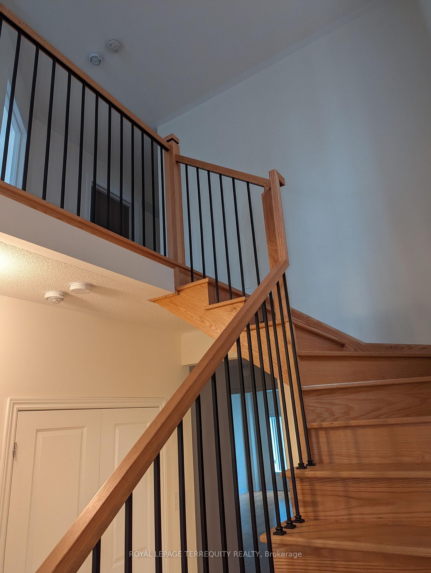 Photo 4 of 2420 Angora Street, Pickering, Rural Pickering — HOMEH