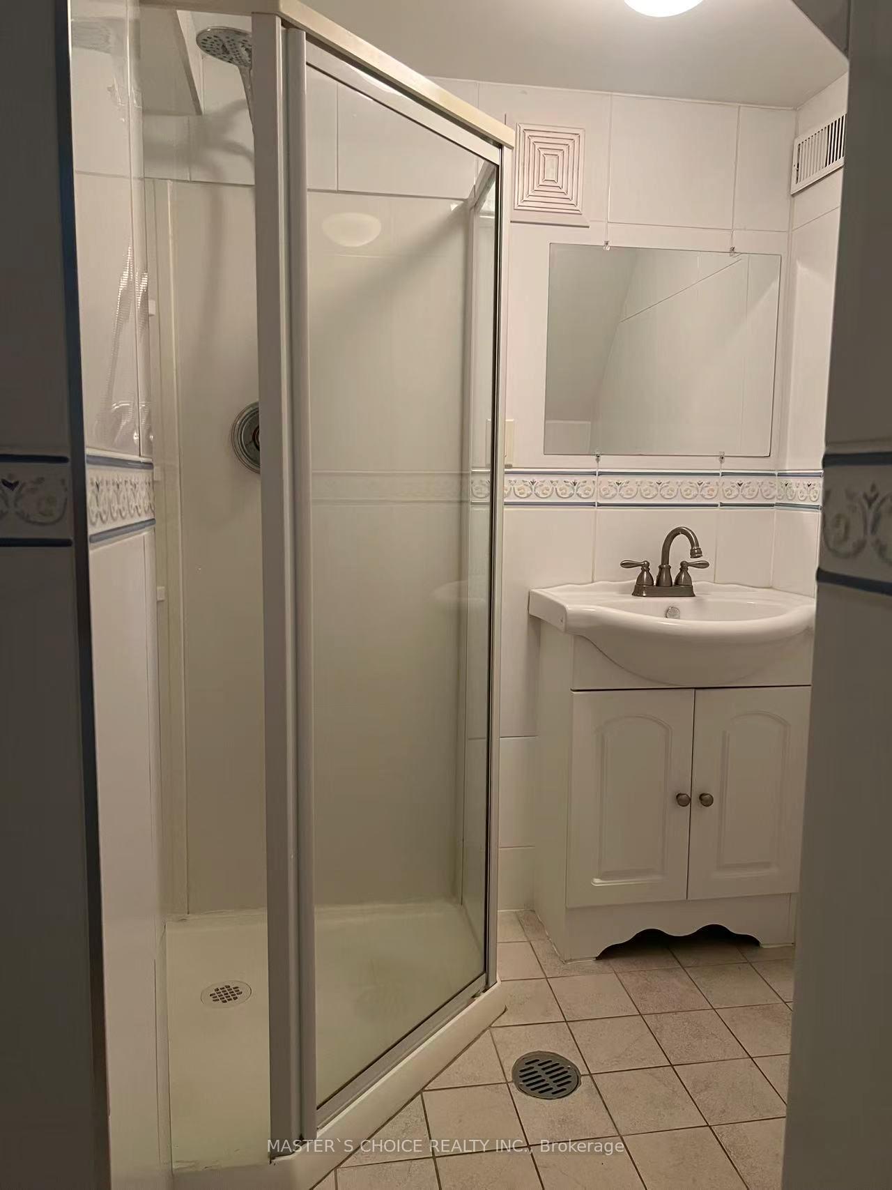 Photo 2 of 136 Chatsworth Drive, Toronto, Lawrence Park South — HOMEH