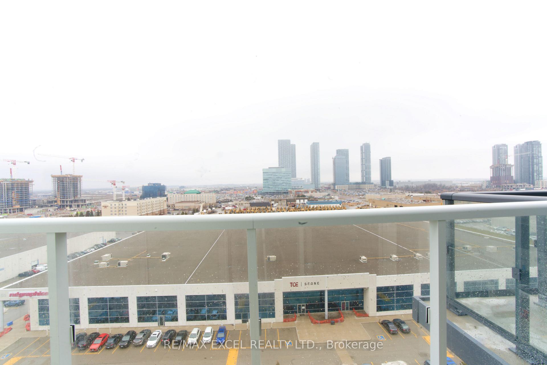 Photo 19 of Unit 1102, 38 Honeycrisp Crescent, Vaughan, Vaughan Corporate Centre — HOMEH