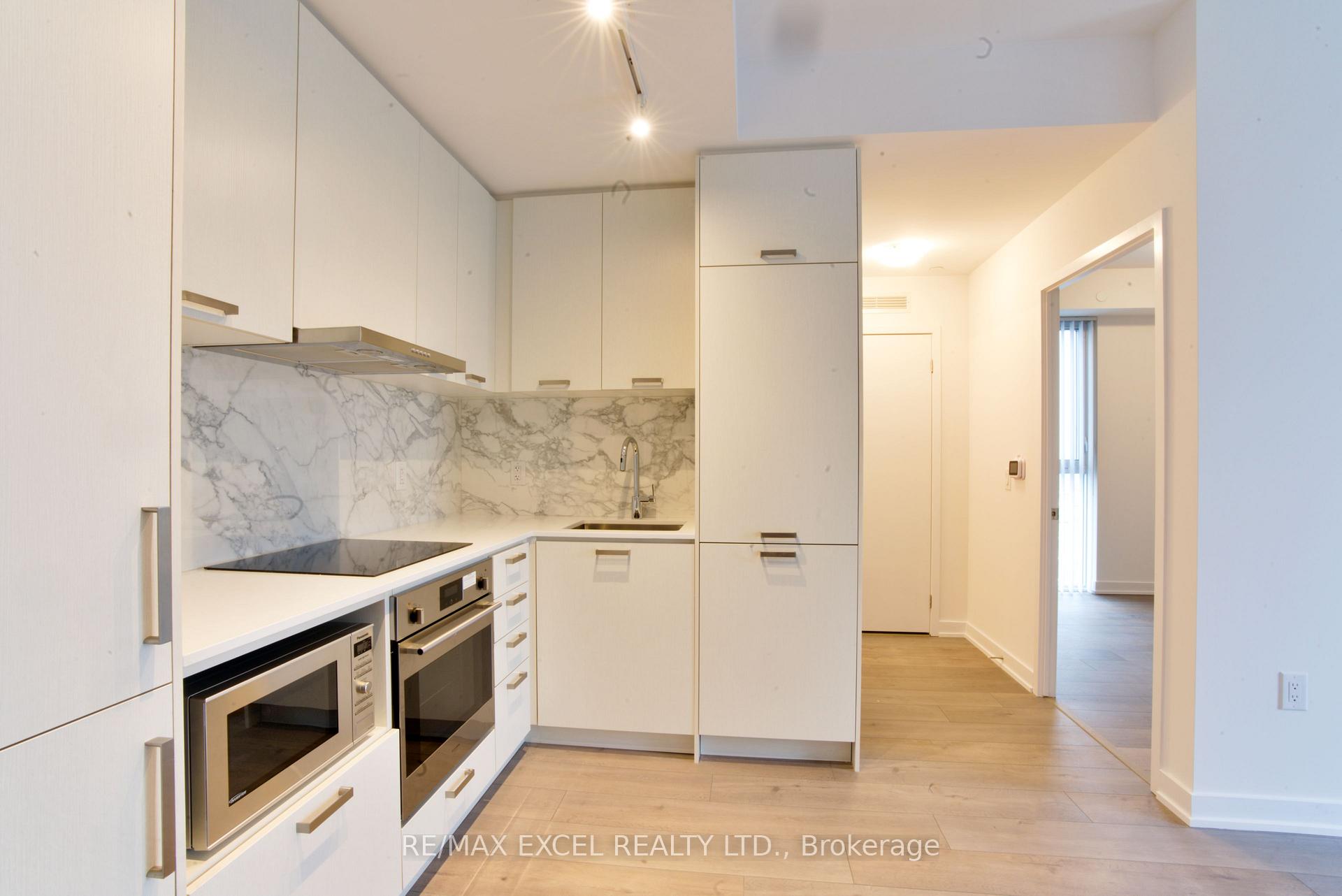 Photo 23 of Unit 1102, 38 Honeycrisp Crescent, Vaughan, Vaughan Corporate Centre — HOMEH