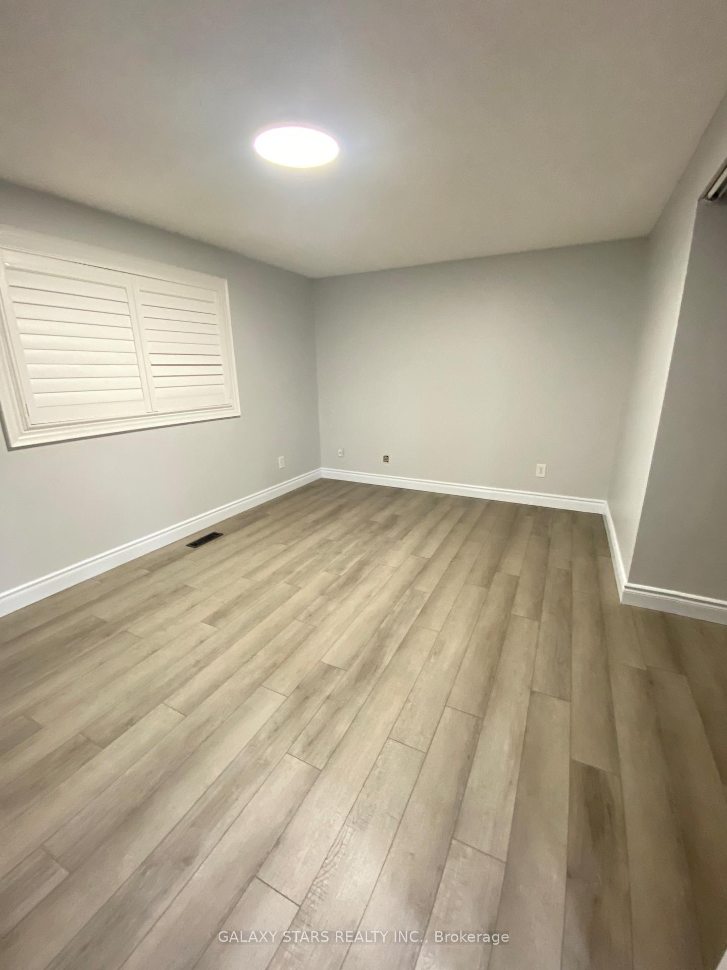 Photo 6 of 11 Chatsworth Crescent, Whitby, Rolling Acres — HOMEH