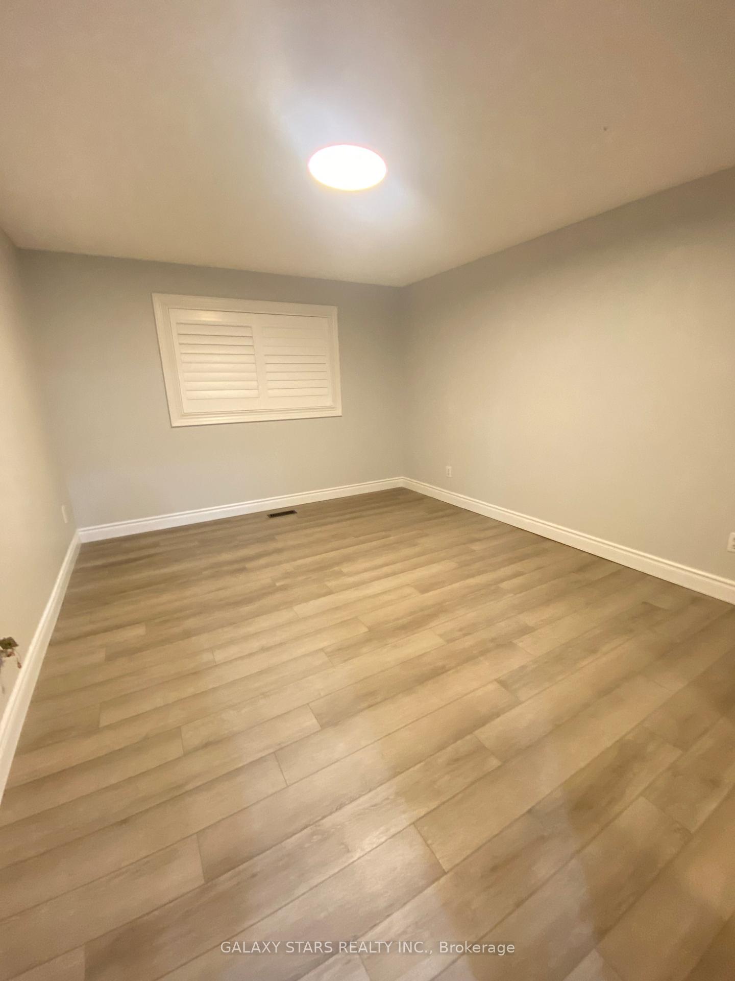Photo 9 of 11 Chatsworth Crescent, Whitby, Rolling Acres — HOMEH