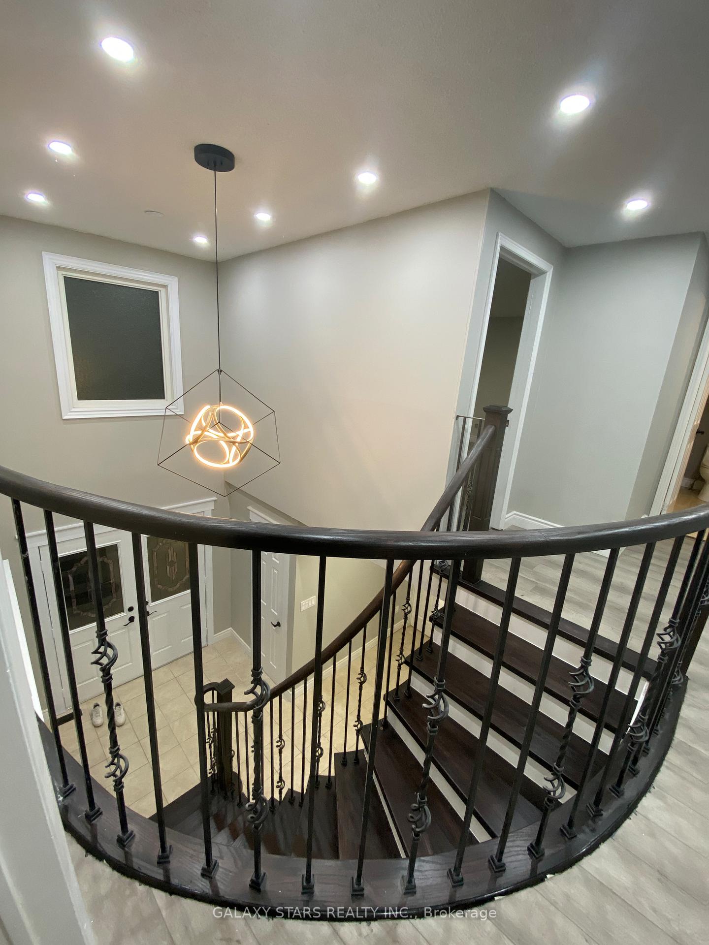 Photo 16 of 11 Chatsworth Crescent, Whitby, Rolling Acres — HOMEH