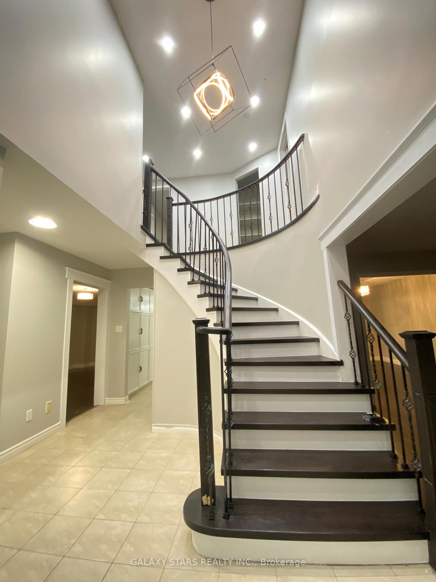 Photo 11 of 11 Chatsworth Crescent, Whitby, Rolling Acres — HOMEH