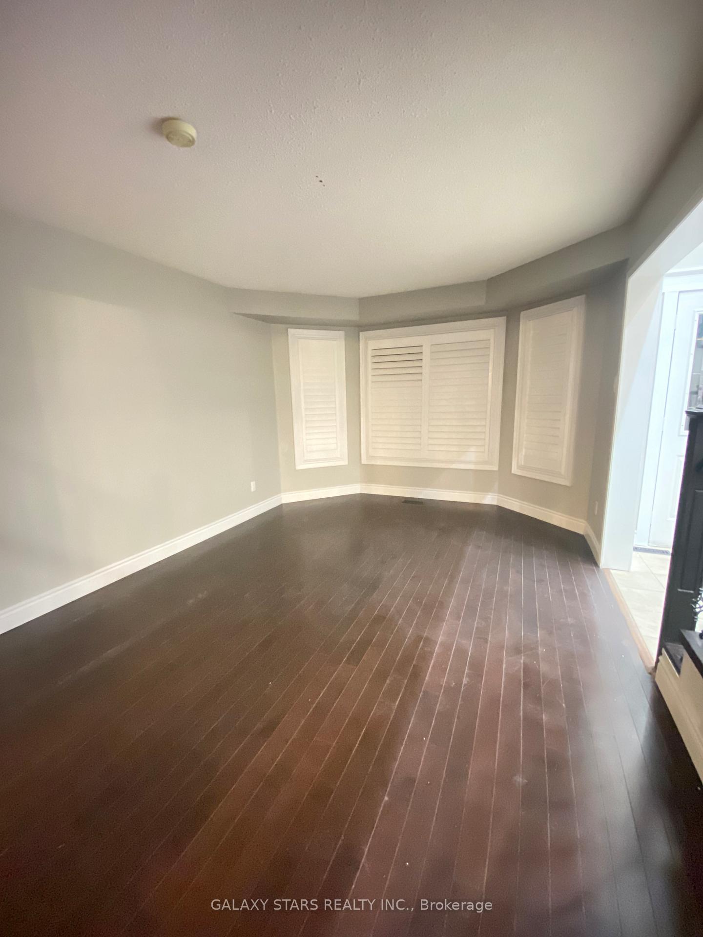 Photo 12 of 11 Chatsworth Crescent, Whitby, Rolling Acres — HOMEH