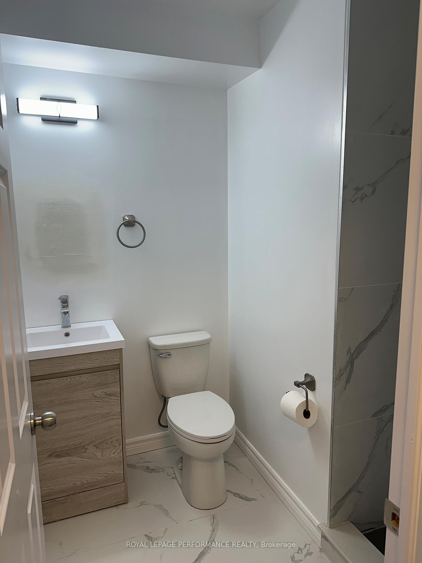 Photo 4 of Unit Unit 3, 145 Prince Albert Street, Ottawa, Overbrook/Castle Heights — HOMEH