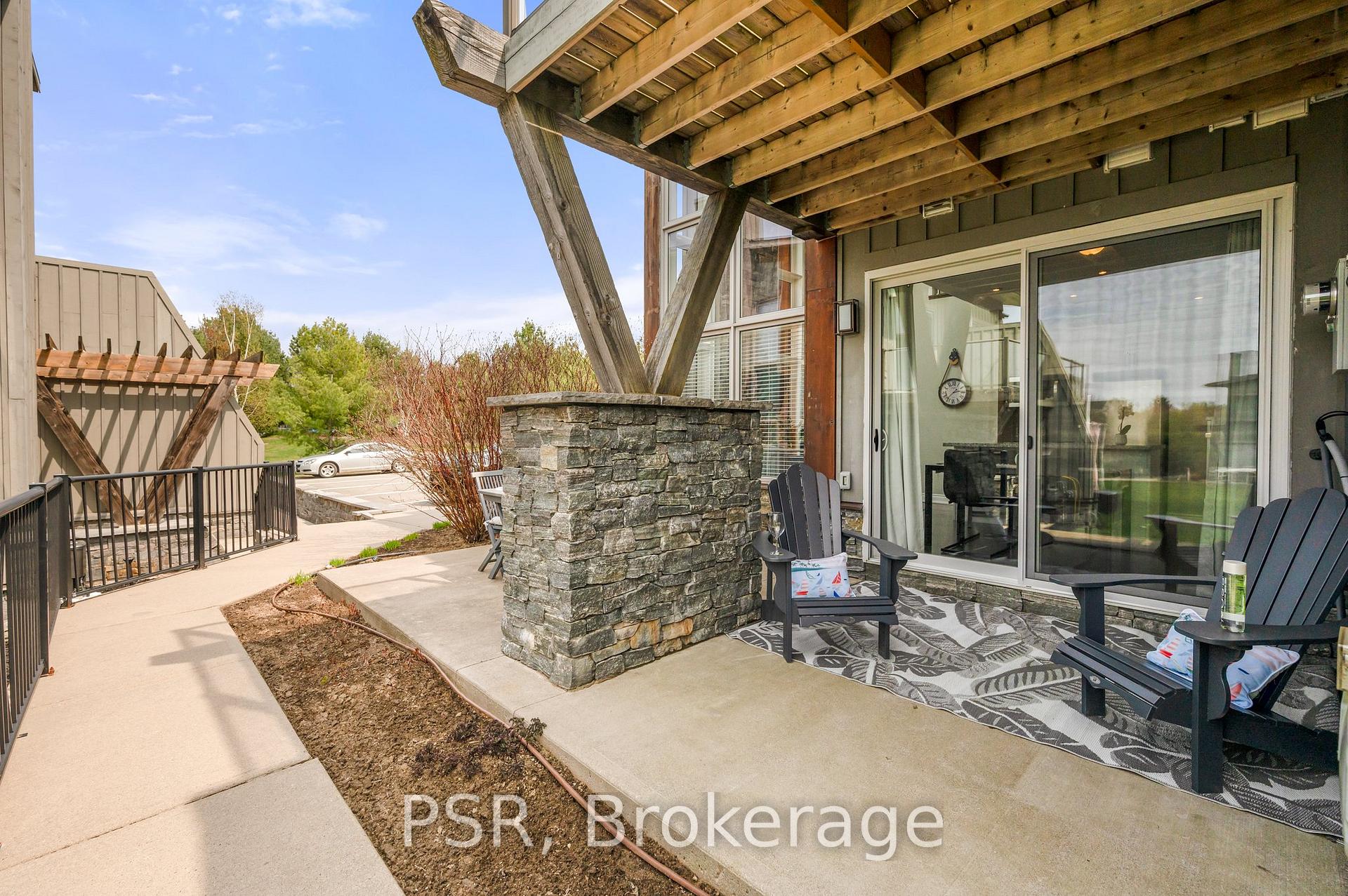 Photo 2 of 44 Carrick Trail, Gravenhurst, Muskoka (S) — HOMEH
