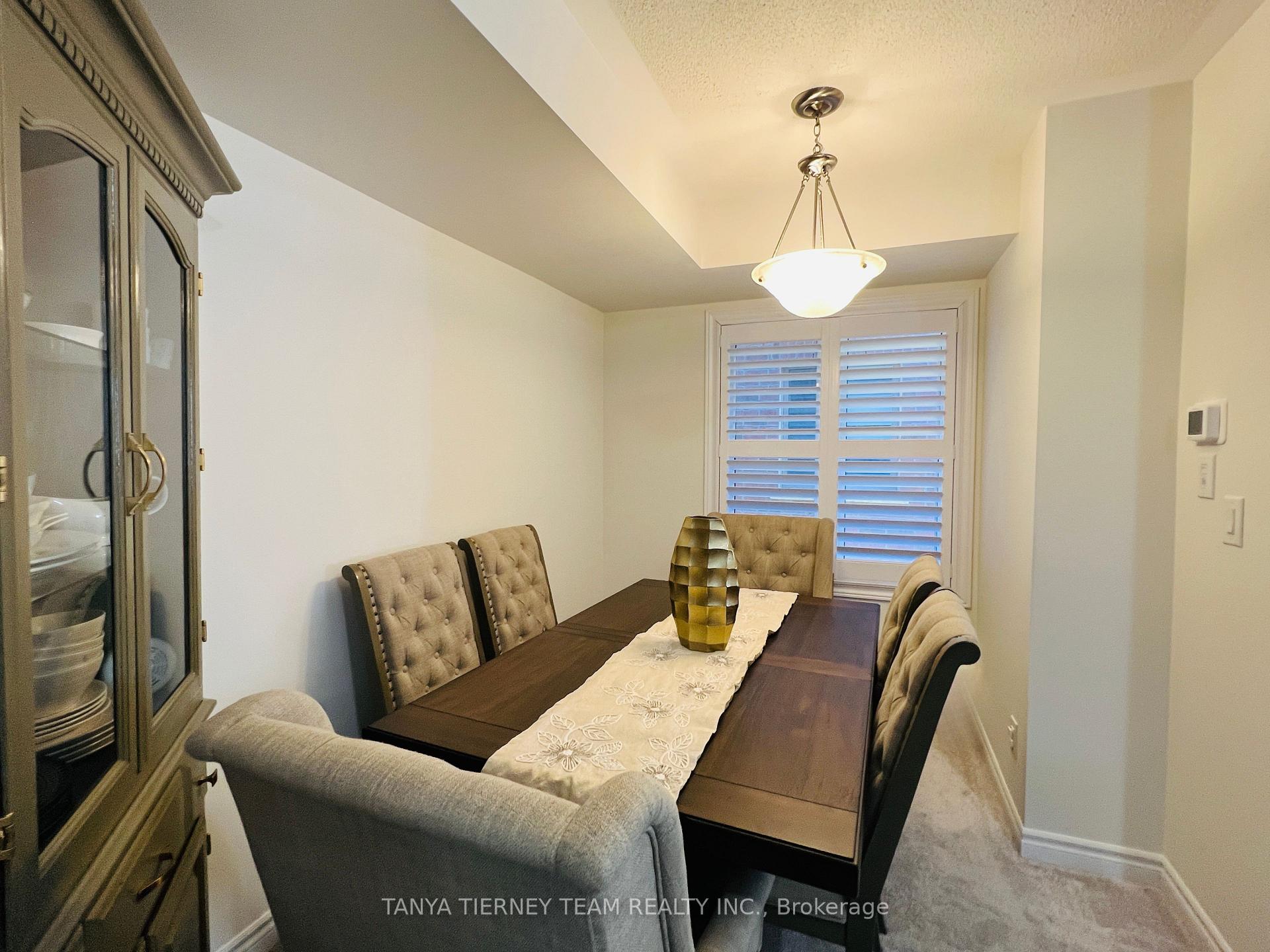 Photo 10 of 54 Porcelain Way, Whitby, Rolling Acres — HOMEH
