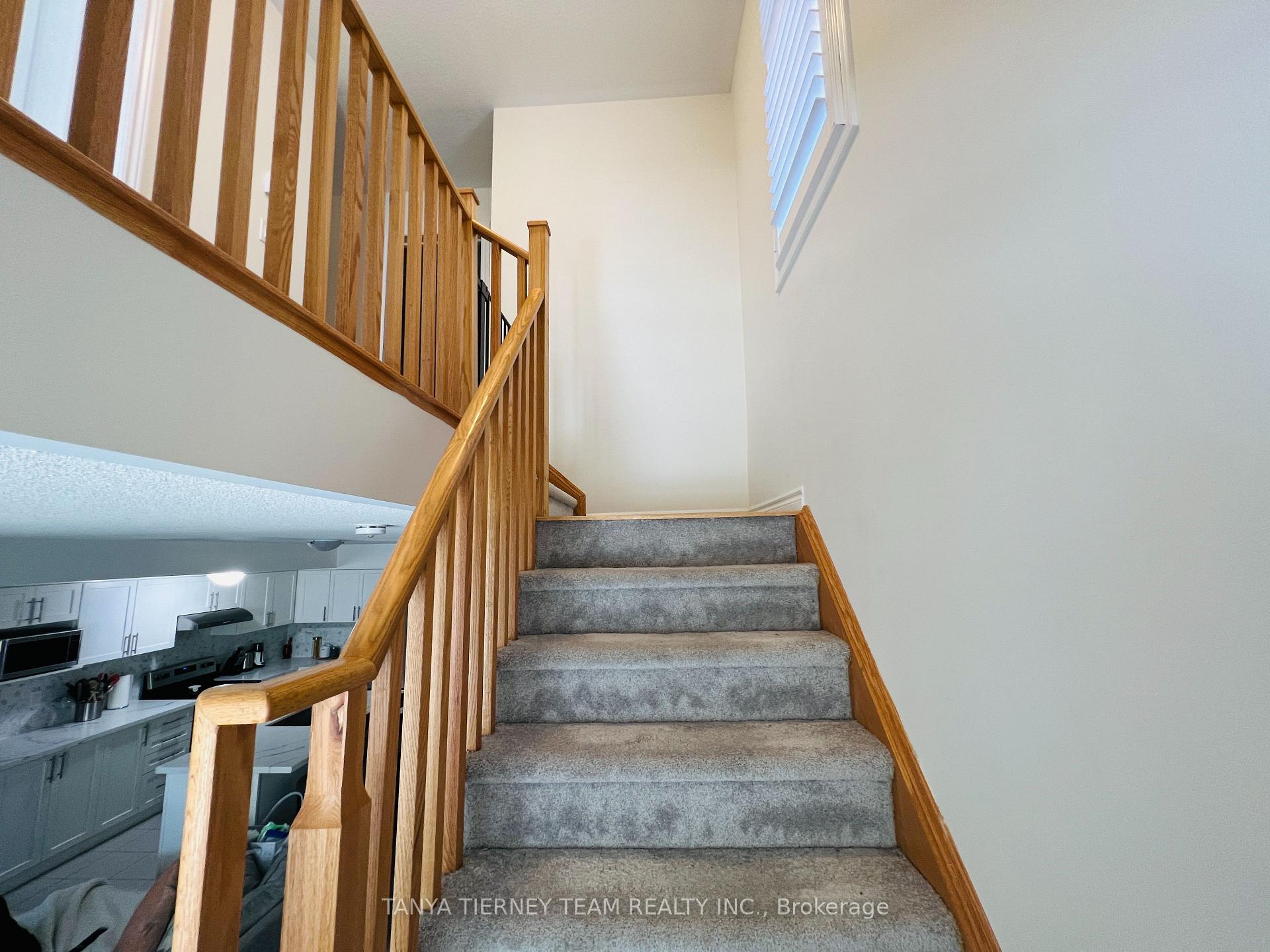 Photo 18 of 54 Porcelain Way, Whitby, Rolling Acres — HOMEH