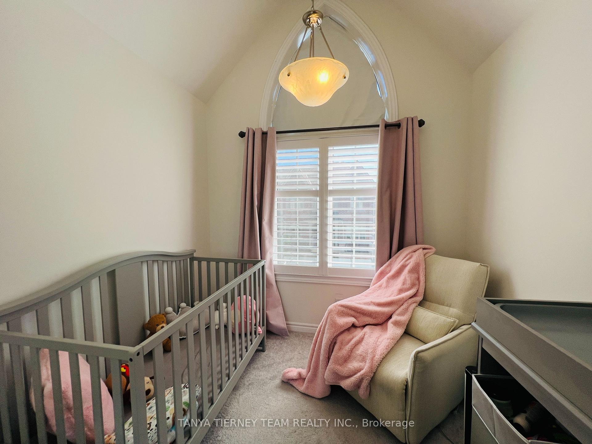 Photo 29 of 54 Porcelain Way, Whitby, Rolling Acres — HOMEH
