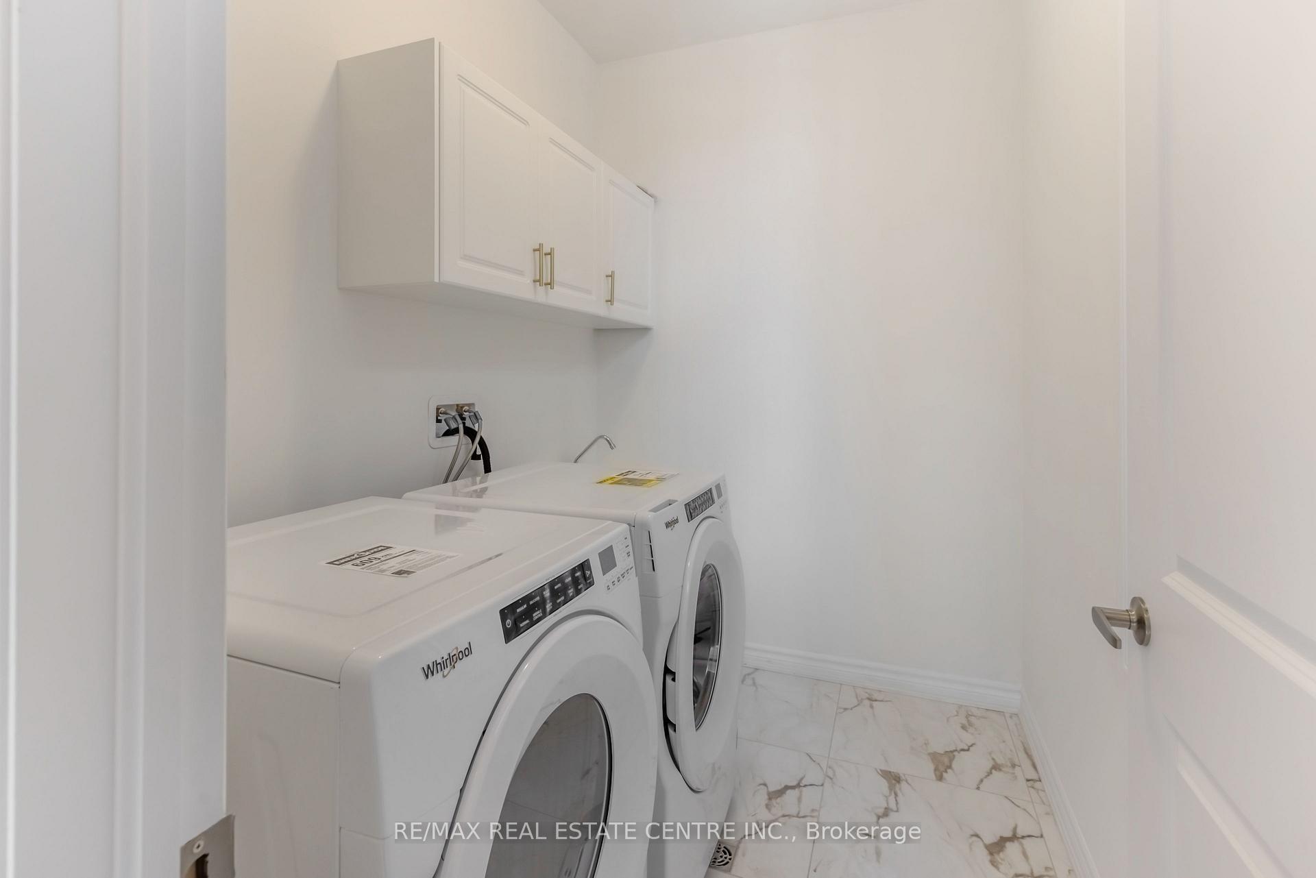 Photo 25 of 65 Inverary Crescent, Vaughan, Elder Mills — HOMEH