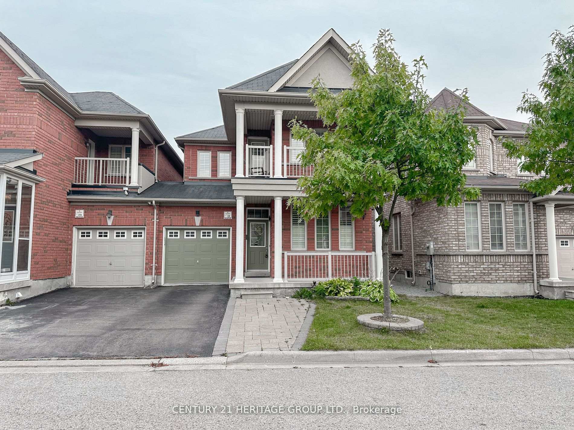 Front of 13 Sisina Avenue