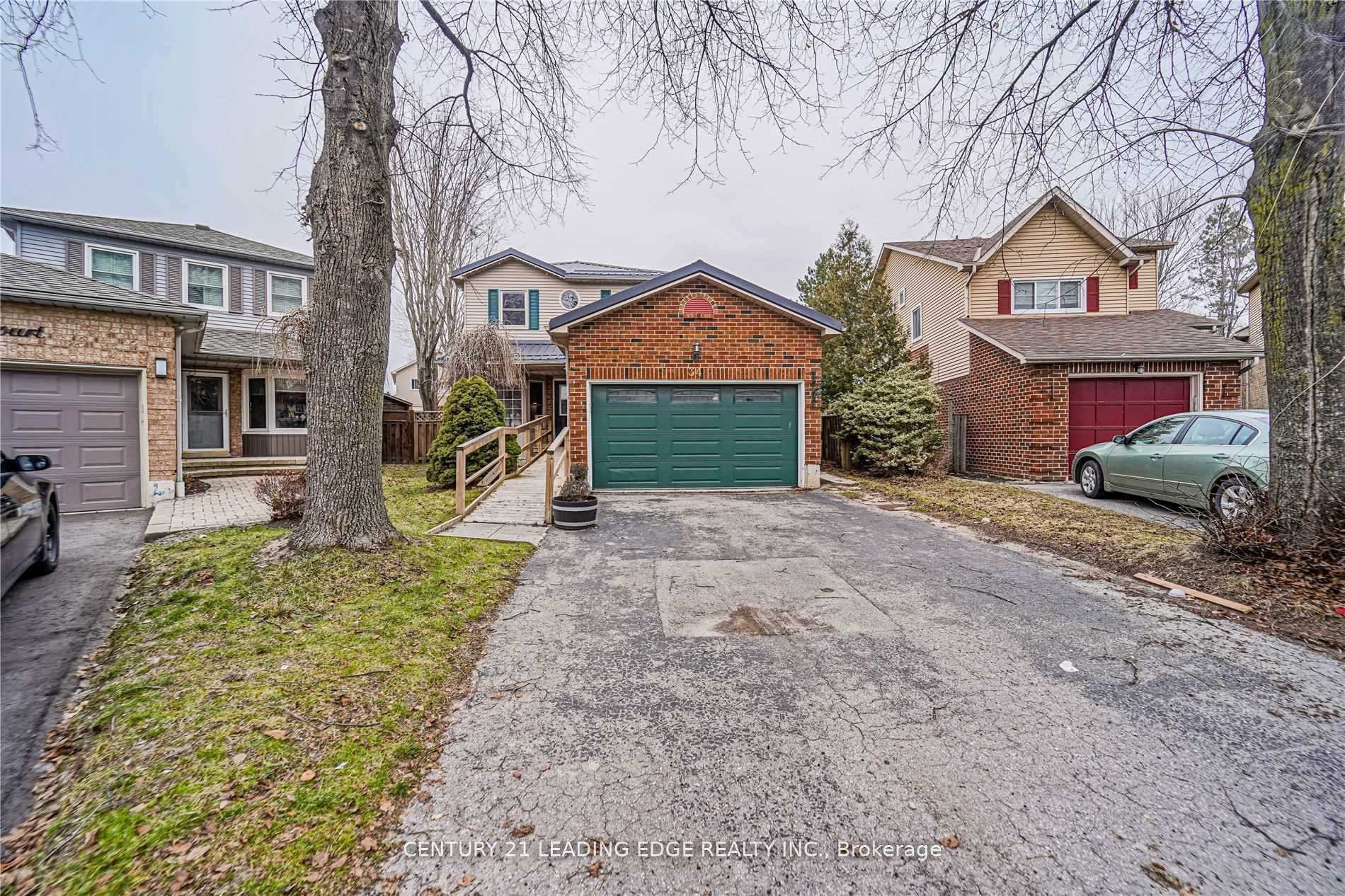 Front of Unit Lower, 34 Christaller Court