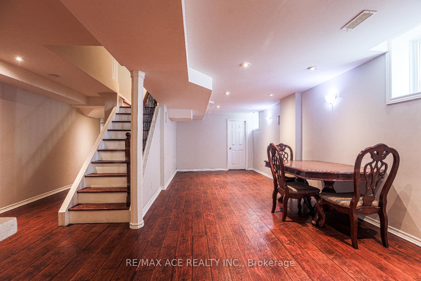 Photo 4 of Unit Bsmt, 51 Song Bird Drive, Markham, Rouge Fairways — HOMEH