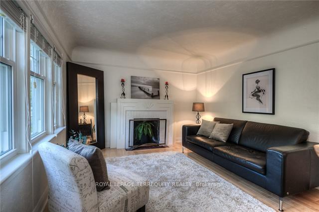 Photo 8 of 14 Roslin Avenue, Waterloo — HOMEH