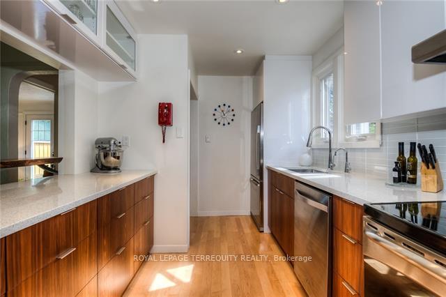 Photo 6 of 14 Roslin Avenue, Waterloo — HOMEH