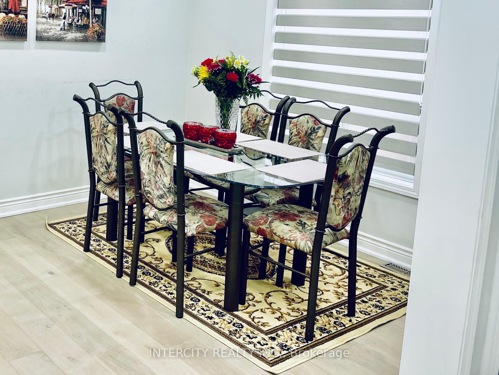 Photo 16 of 206 Owlridge Drive E, Brampton, Credit Valley — HOMEH