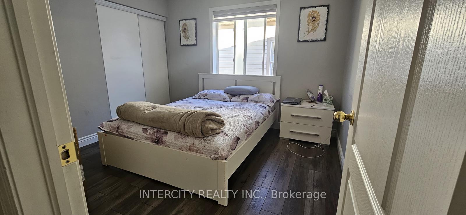 Photo 12 of 206 Owlridge Drive E, Brampton, Credit Valley — HOMEH