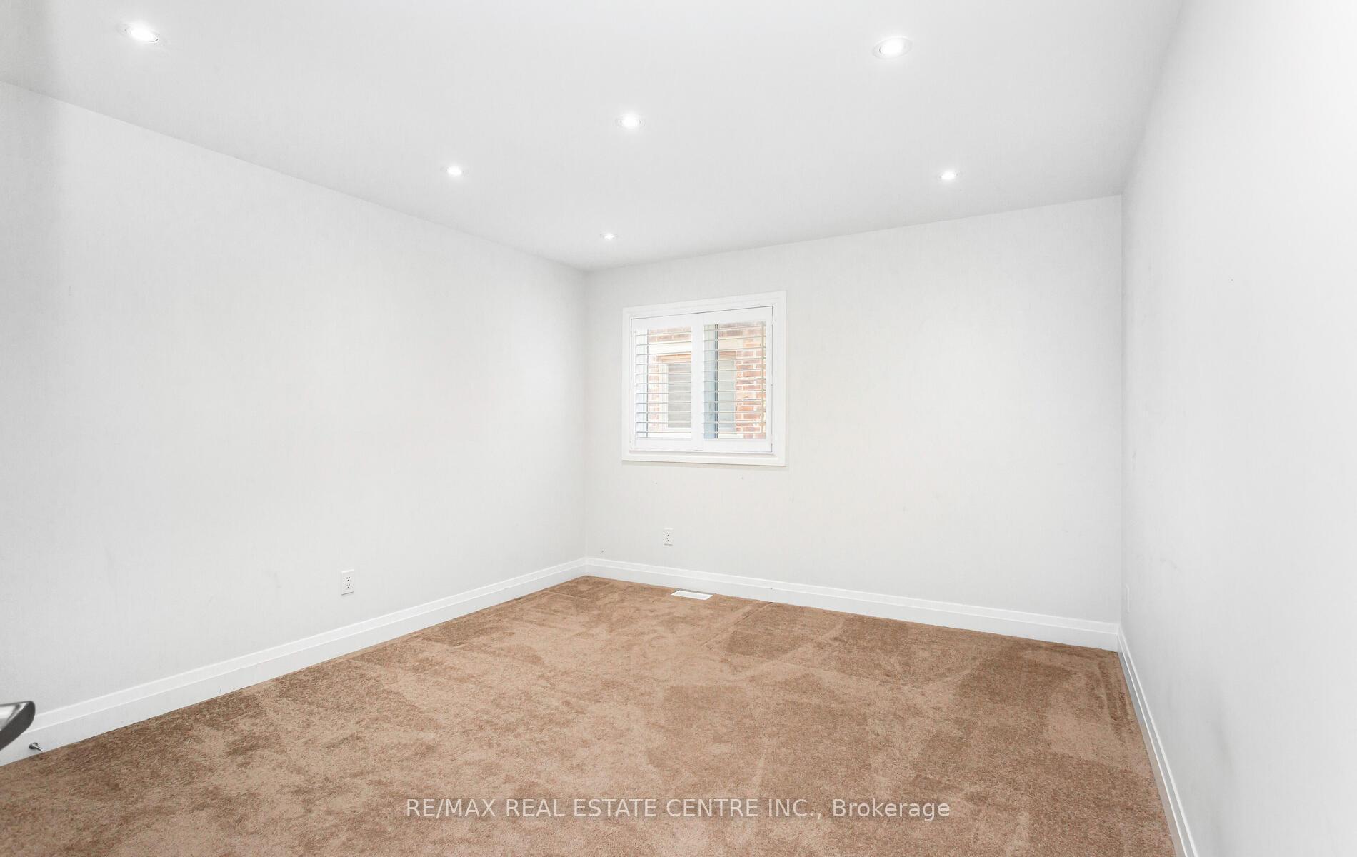 Photo 37 of 14 Dalbeattie Drive, Brampton, Bram West — HOMEH