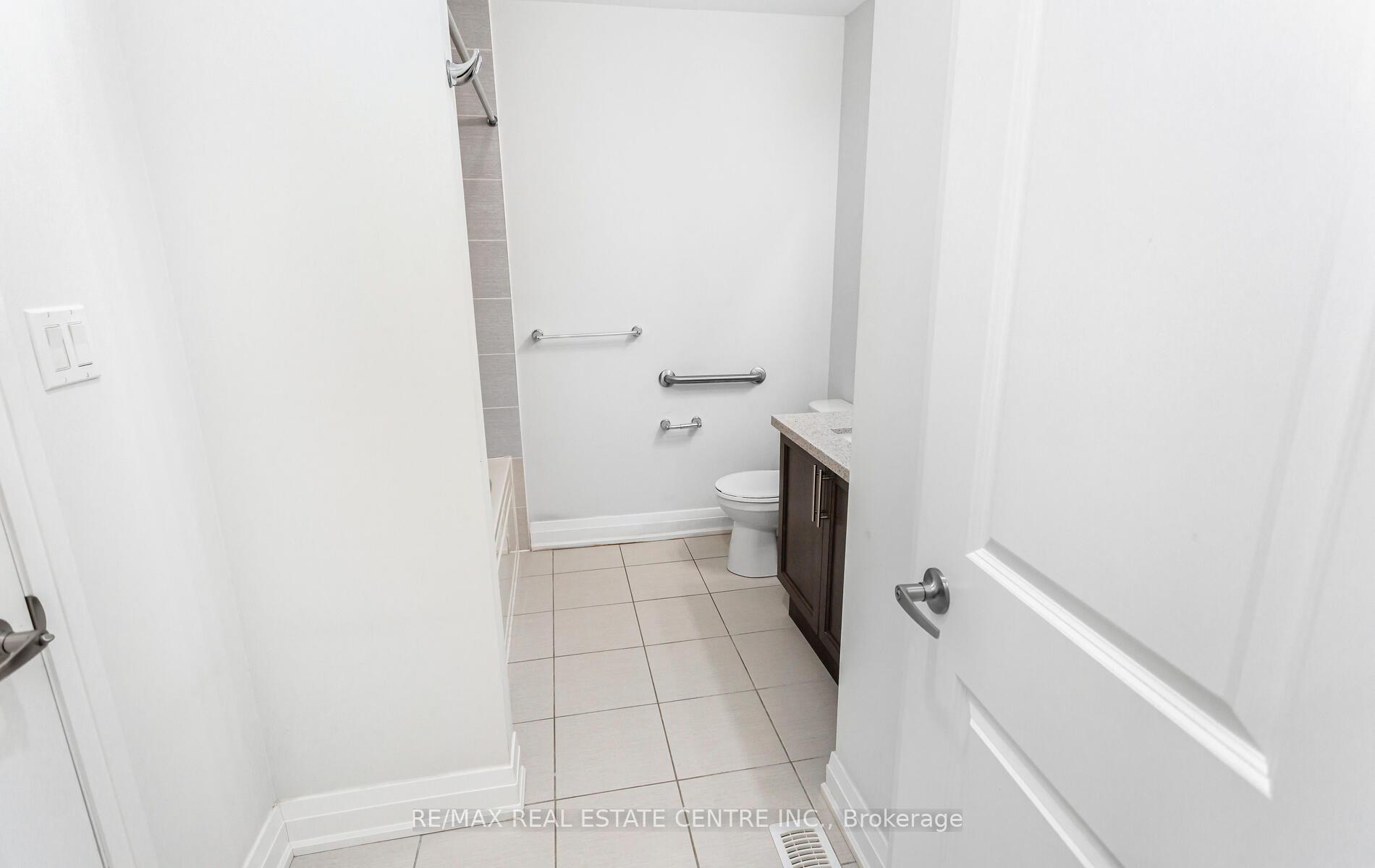 Photo 44 of 14 Dalbeattie Drive, Brampton, Bram West — HOMEH