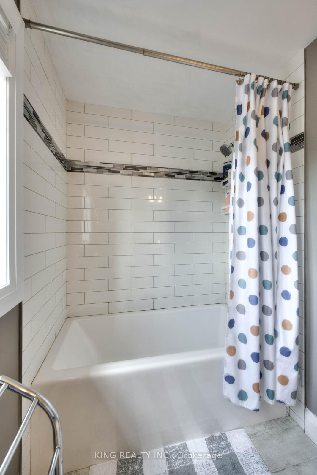 Photo 15 of Unit UNIT #A, 682 Pinerow Crescent, Waterloo — HOMEH