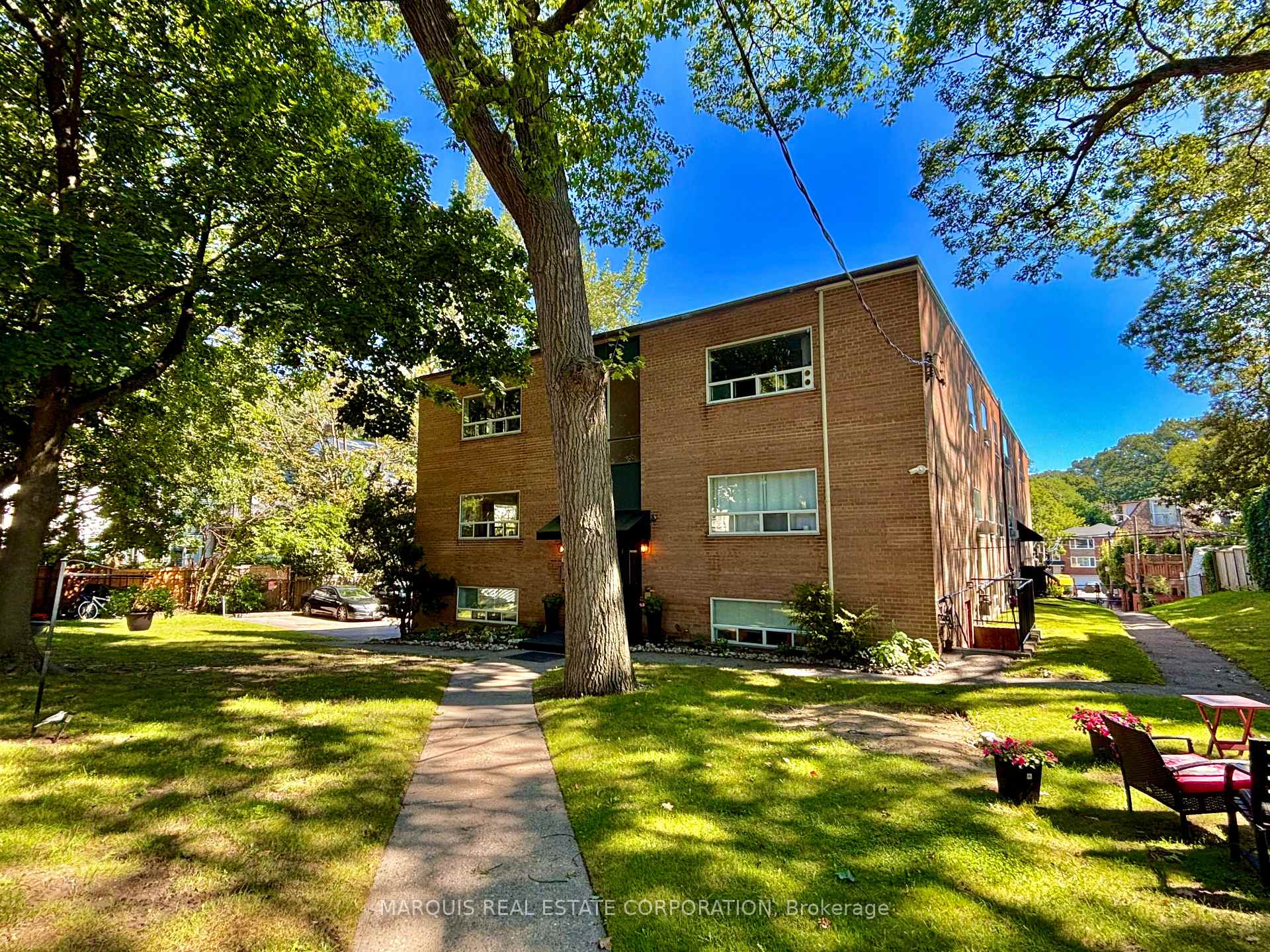 Photo 1 of Unit 204, 109 Beech Avenue, Toronto, The Beaches — HOMEH