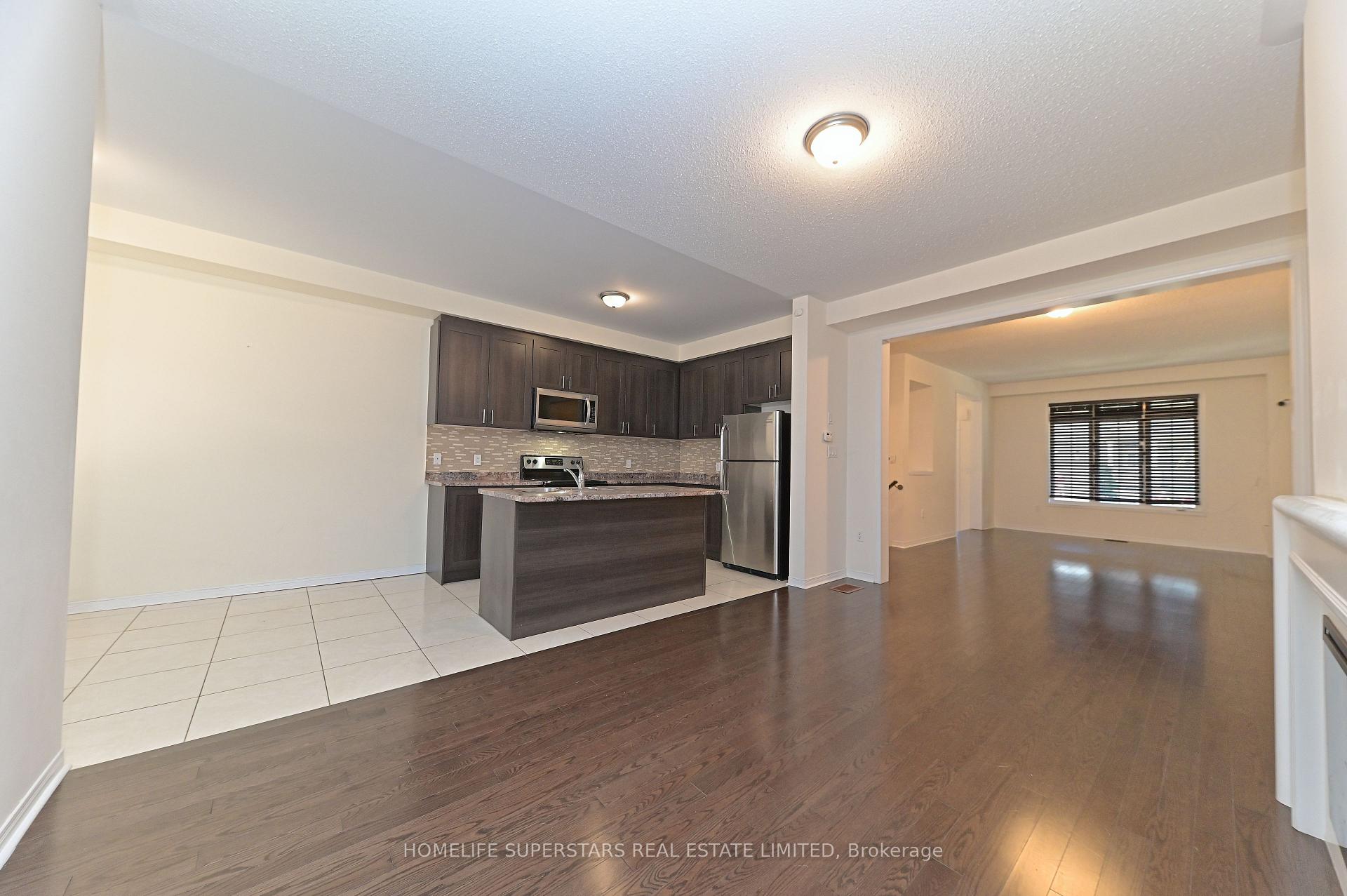Photo 6 of 9 Yellowknife Road, Brampton, Sandringham-Wellington North — HOMEH