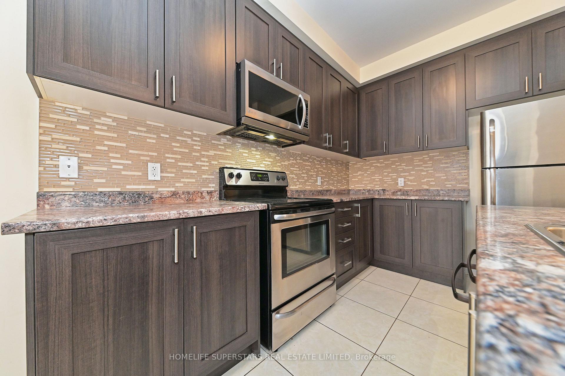 Photo 8 of 9 Yellowknife Road, Brampton, Sandringham-Wellington North — HOMEH