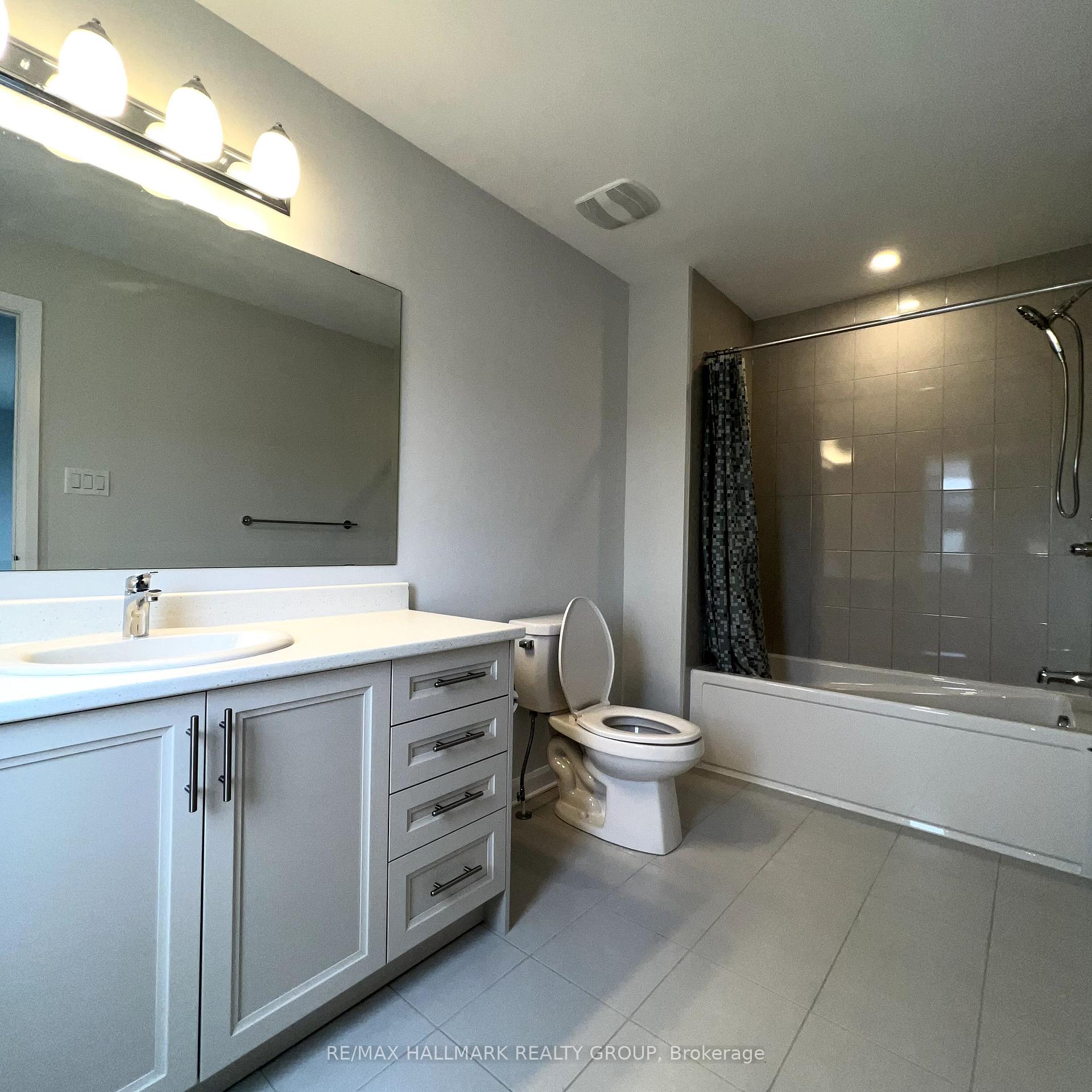 Photo 5 of 163 Invention Boulevard, Ottawa, Kanata - Morgan's Grant/South March — HOMEH
