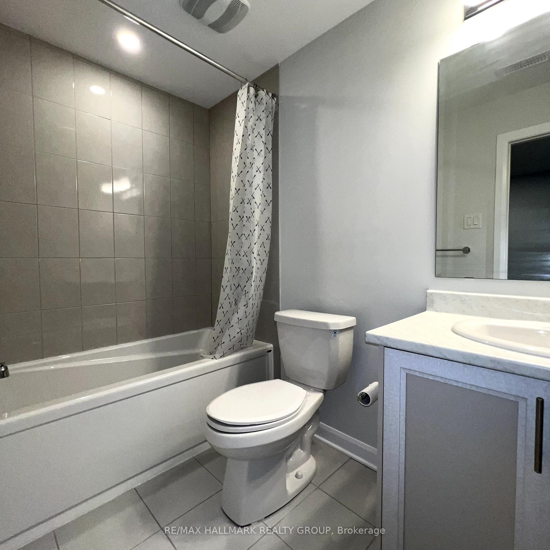 Photo 11 of 163 Invention Boulevard, Ottawa, Kanata - Morgan's Grant/South March — HOMEH