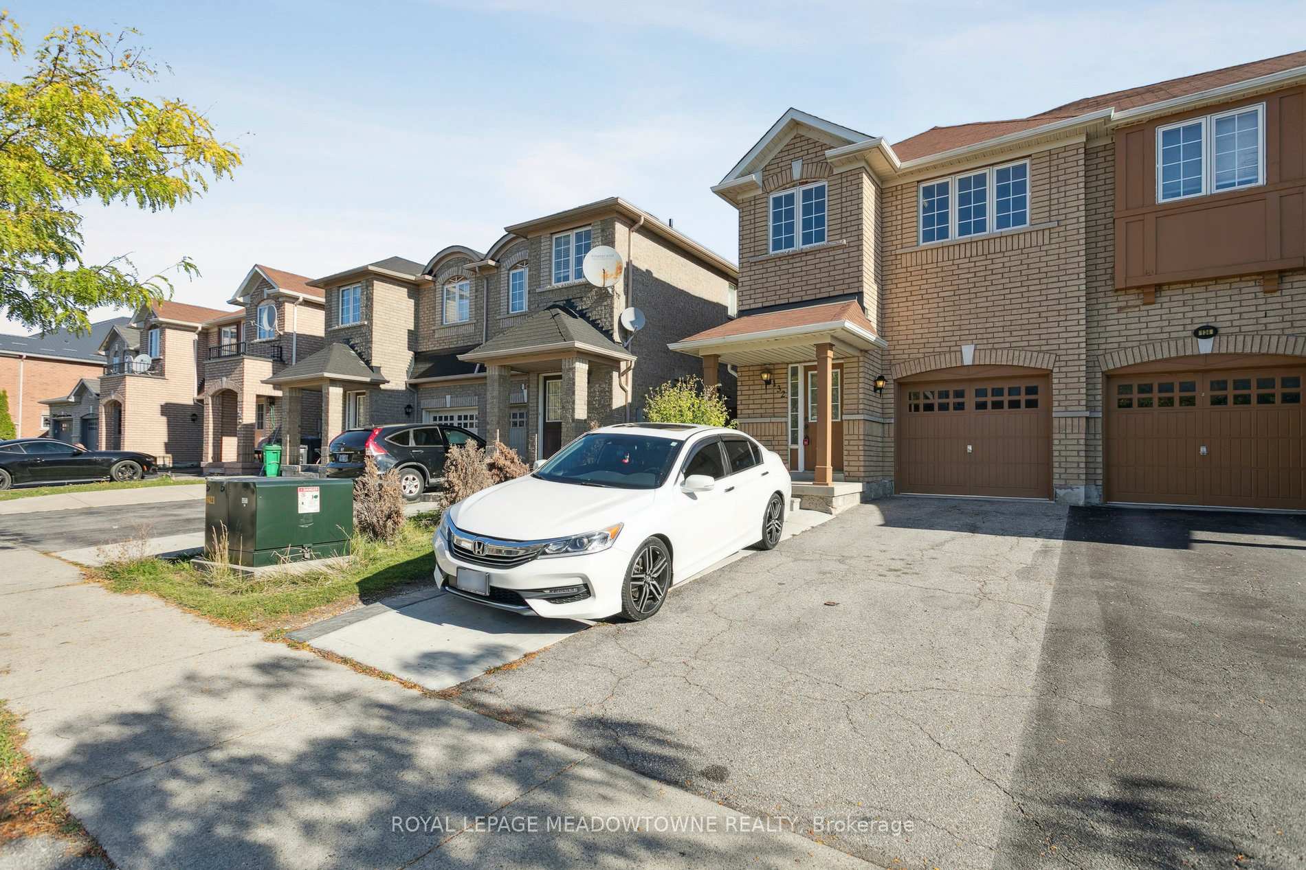 Photo 2 of Unit Upper, 132 Crystalview Crescent, Brampton, Bram East — HOMEH